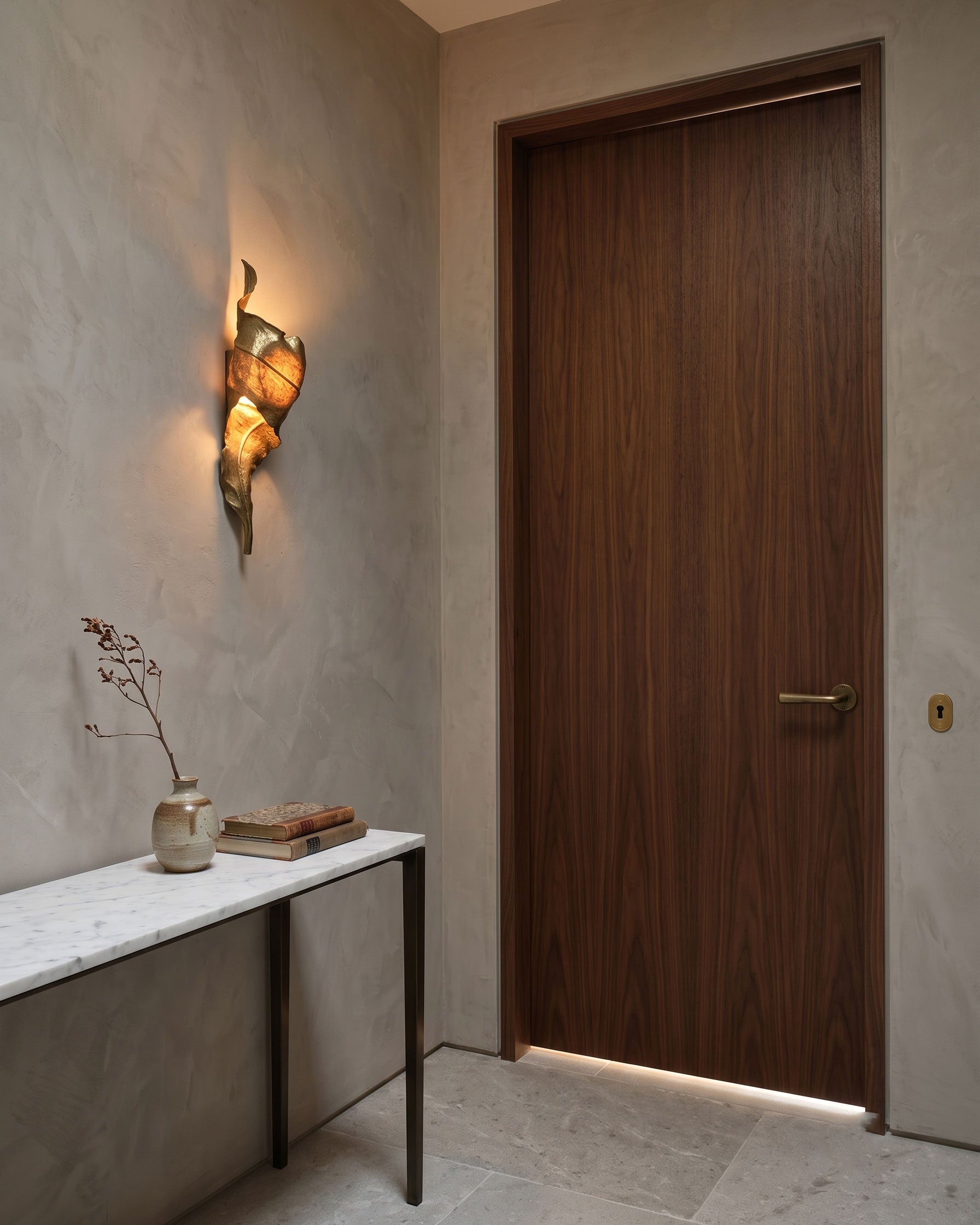Rayonshine Althaia Sculptural Leaf Wall Sconce — Detail View 12
