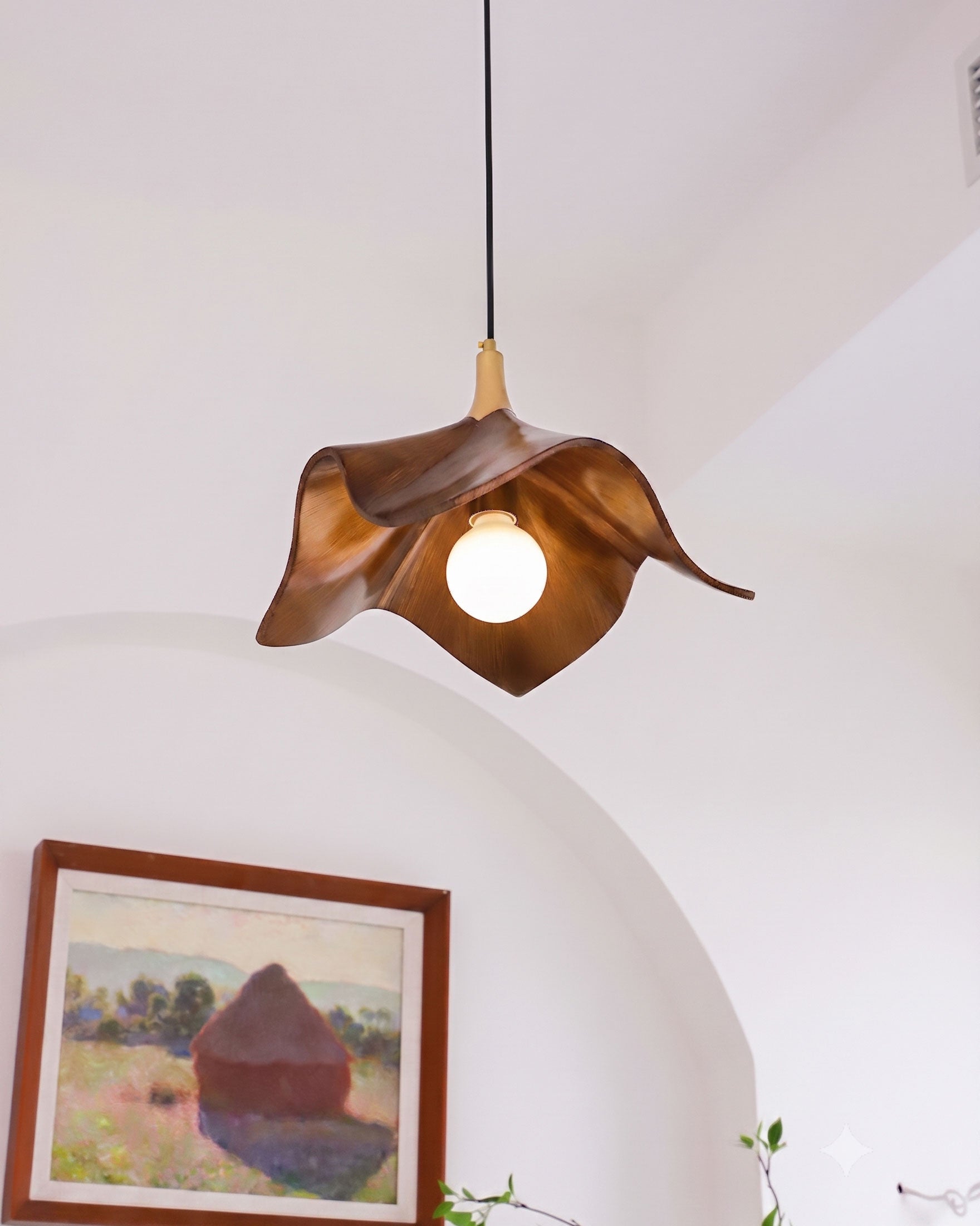 Arlo Resin Wave Pendant Light