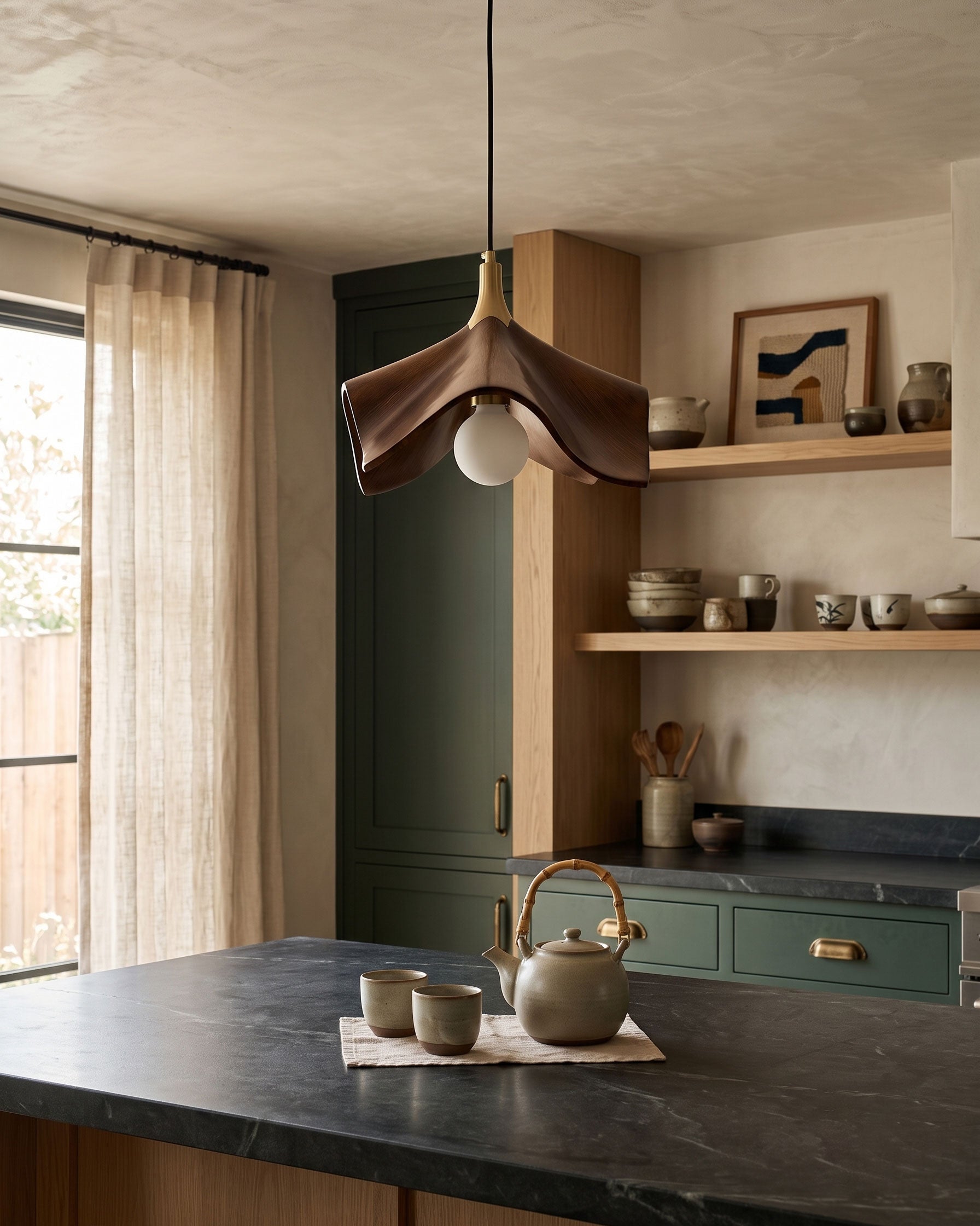 Arlo Resin Wave Pendant Light