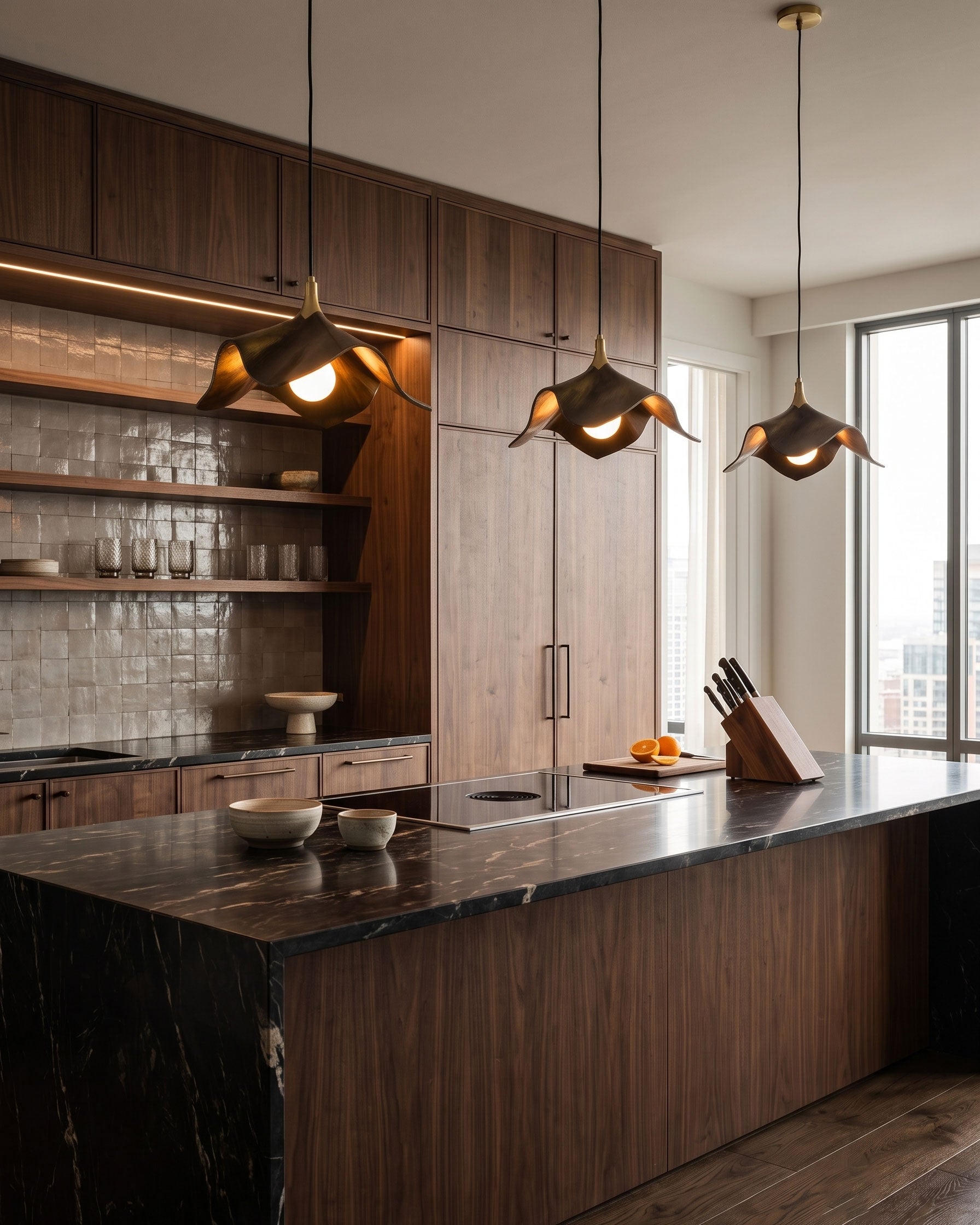 Arlo Resin Wave Pendant Light