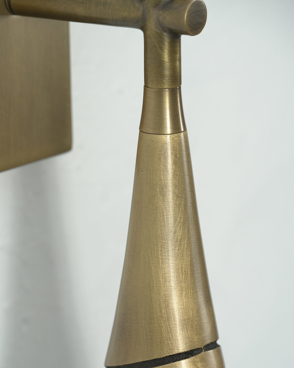 Asher Wall Lamp