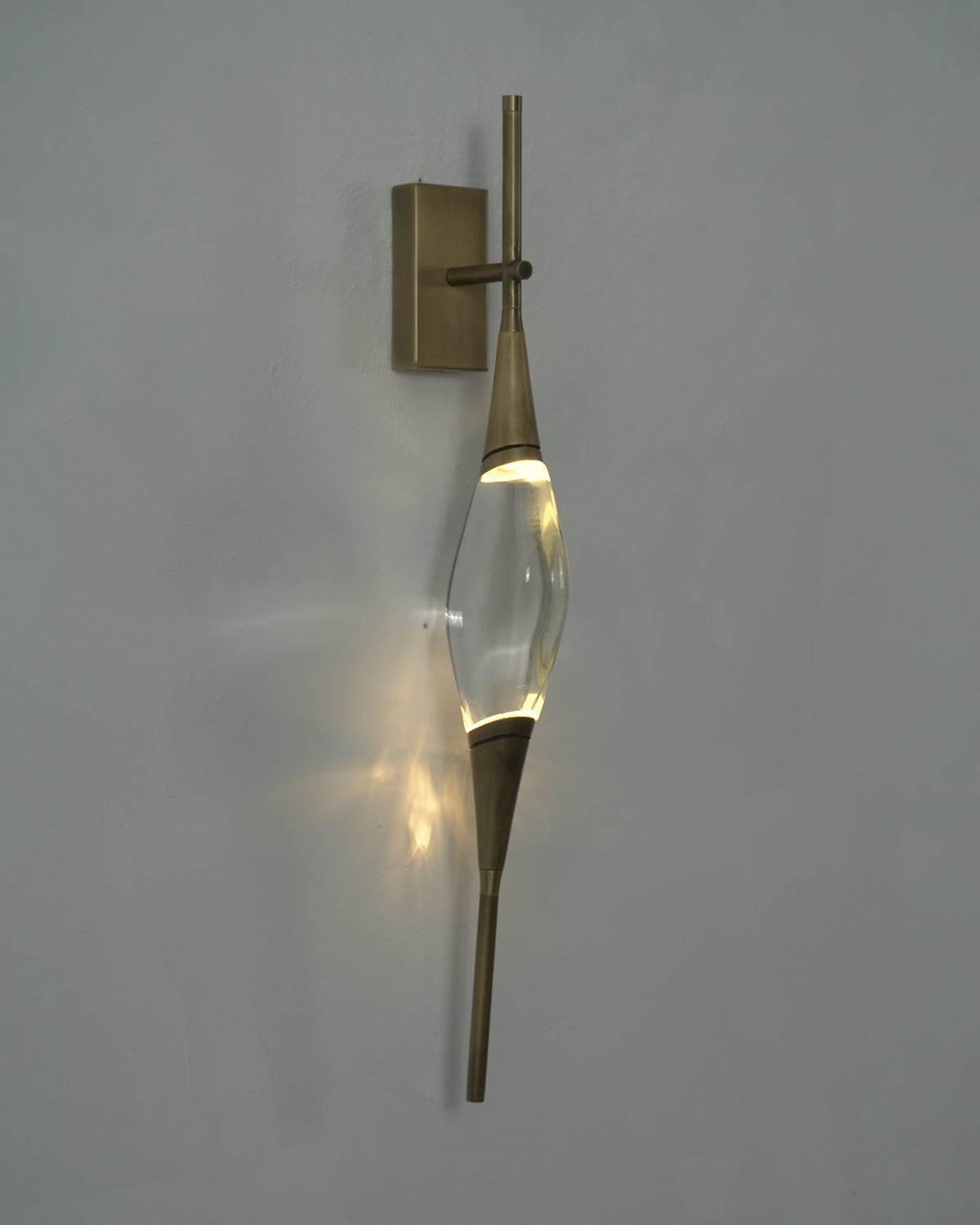 Asher Wall Lamp