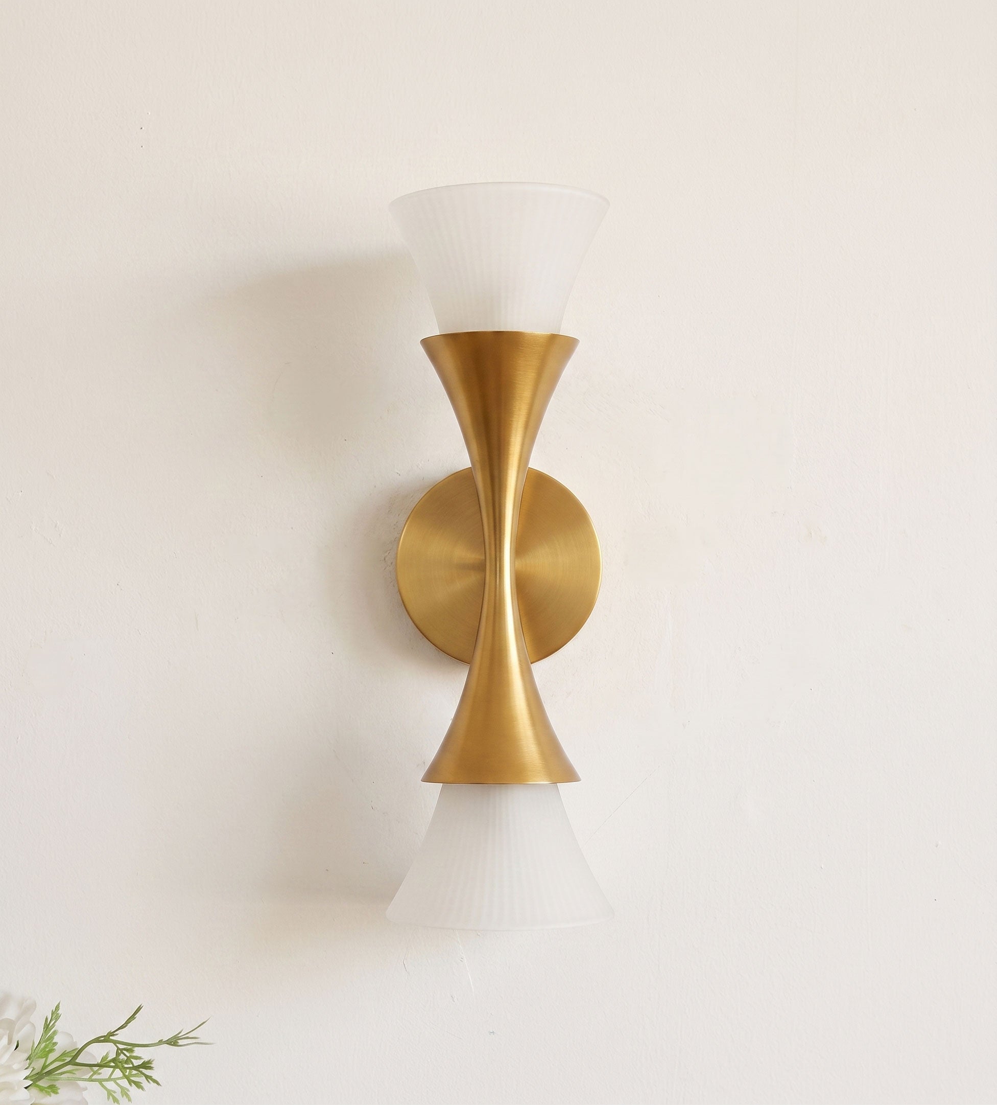 Auden Modern Wall Sconce