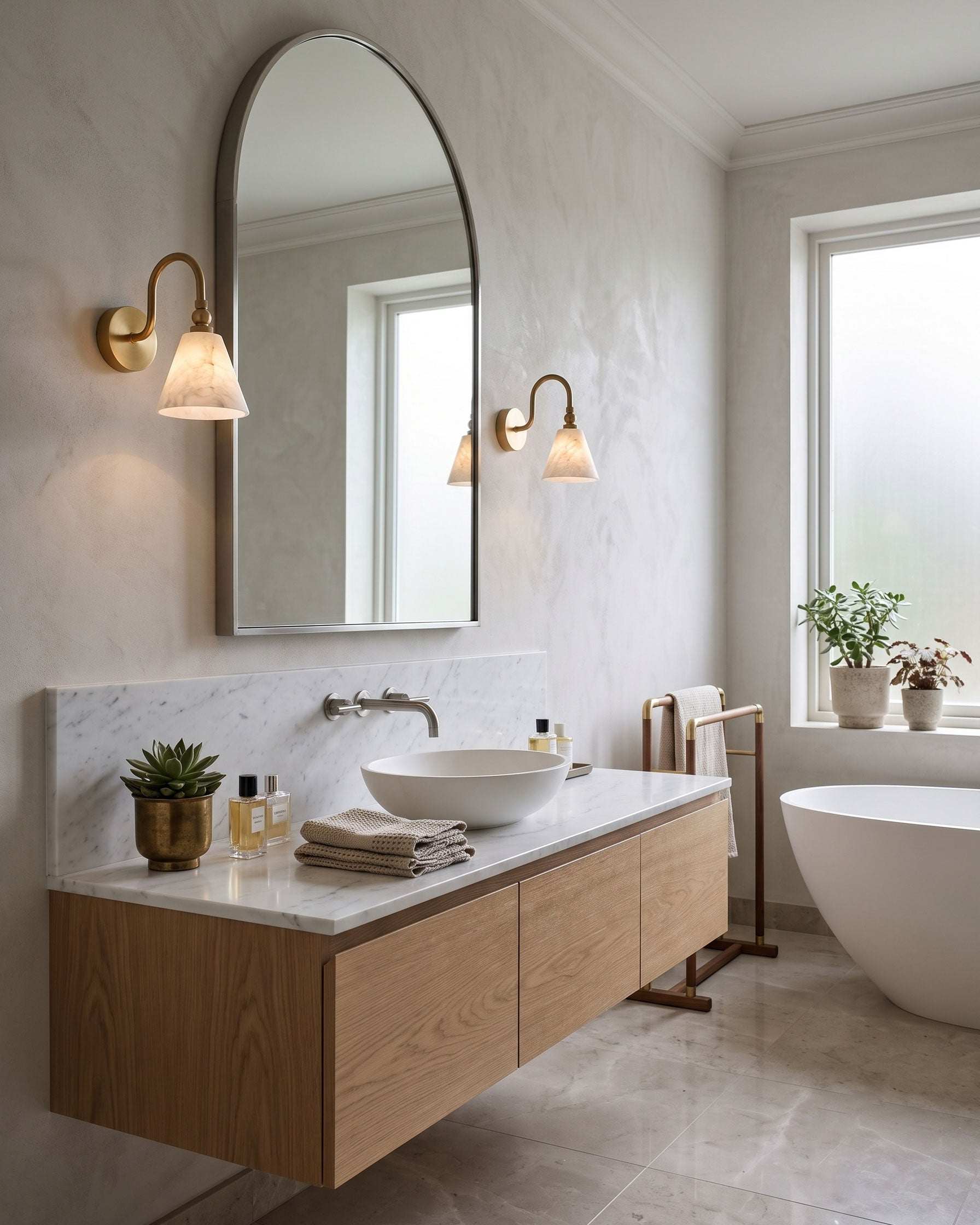 Beryl Gooseneck Wall Sconce
