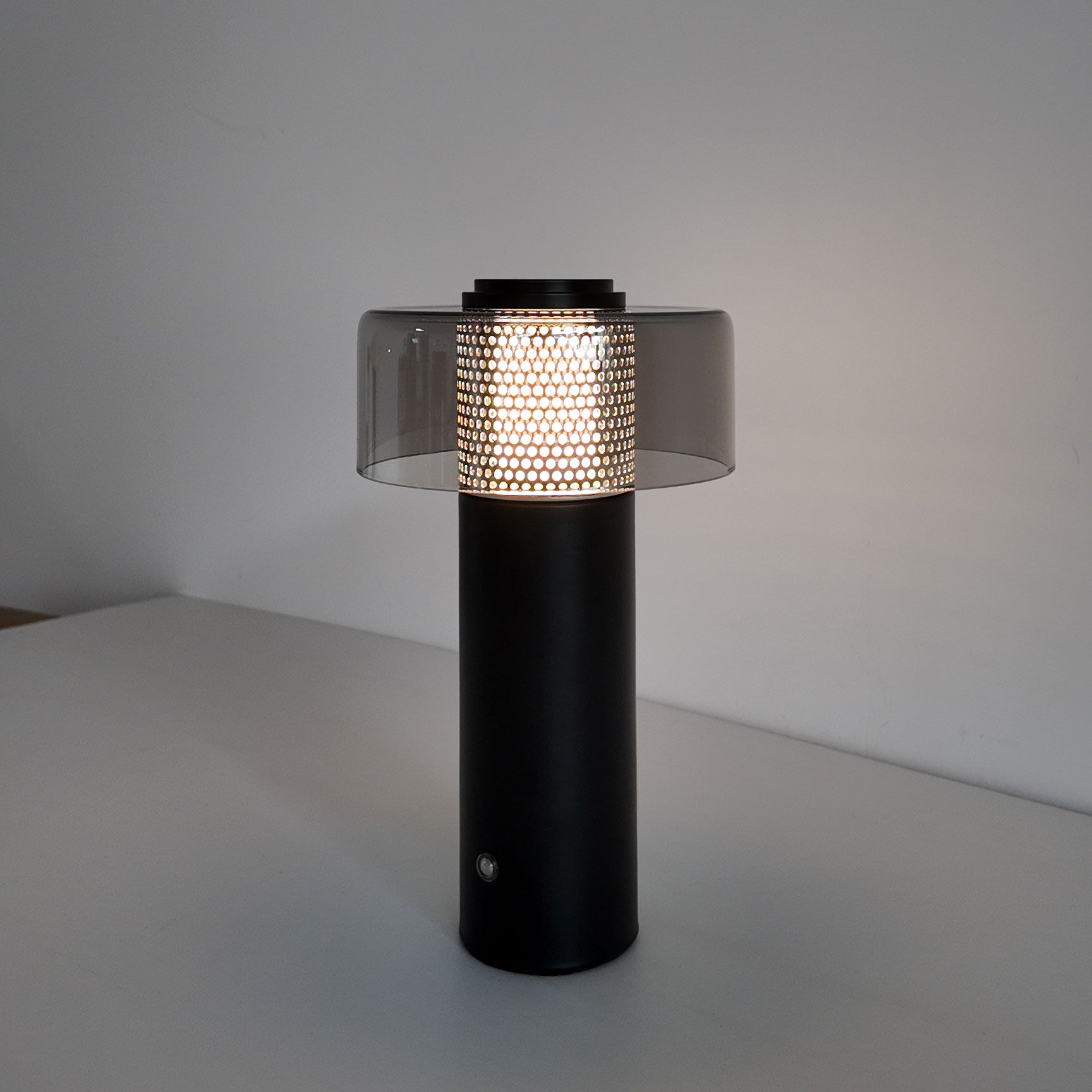 Dashiell Portable Table Lamp (built-in battery)