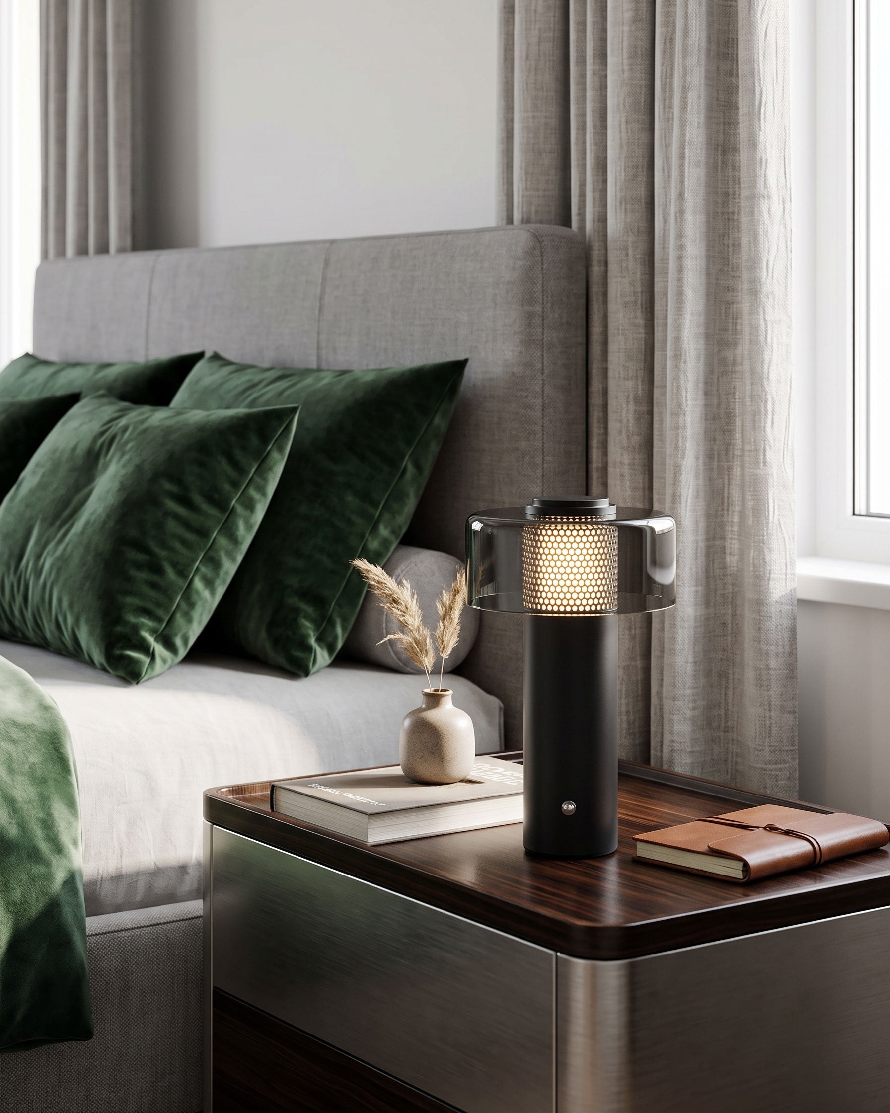 Dashiell Portable Table Lamp (built-in battery)