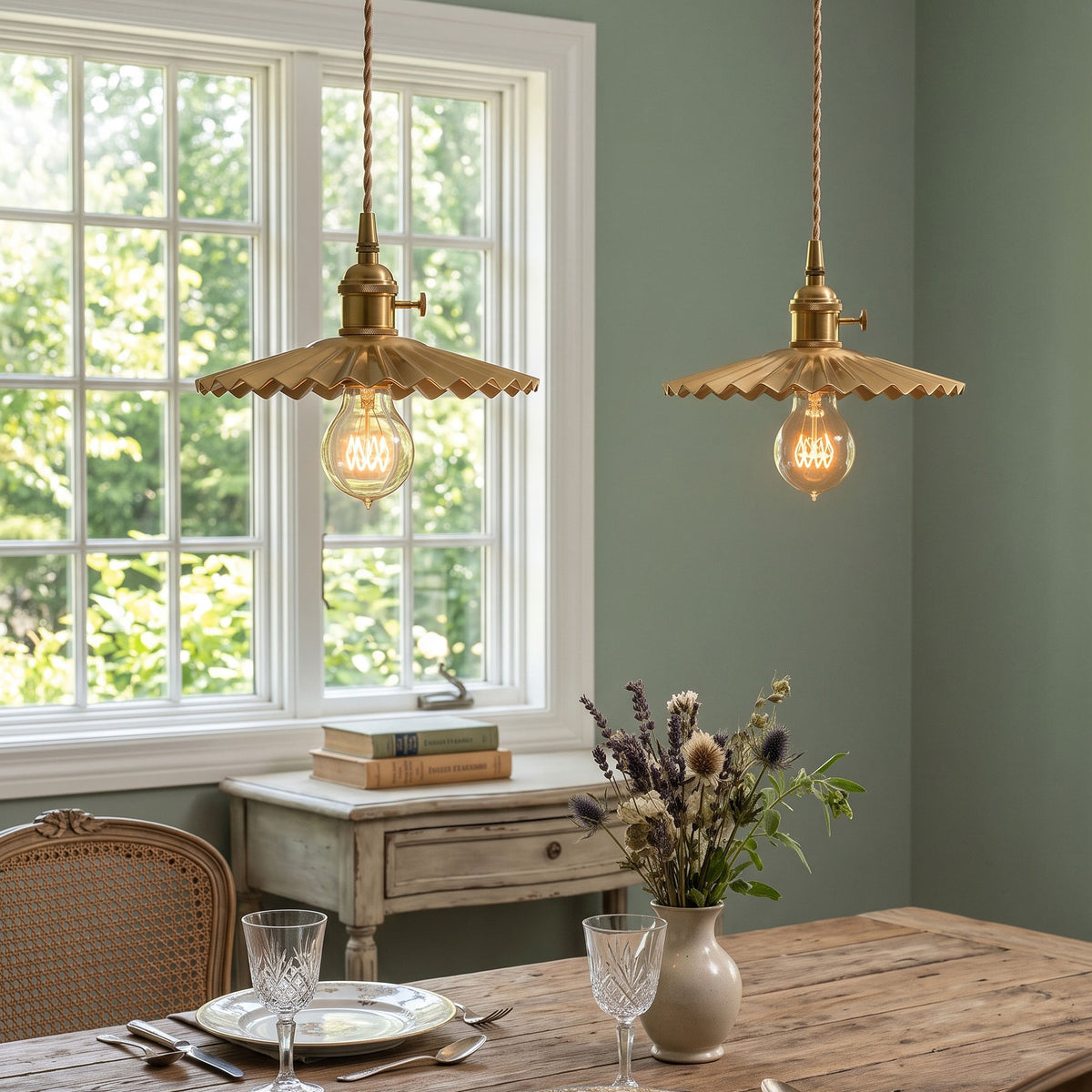 Elvira Ruffled Pendant Lamp