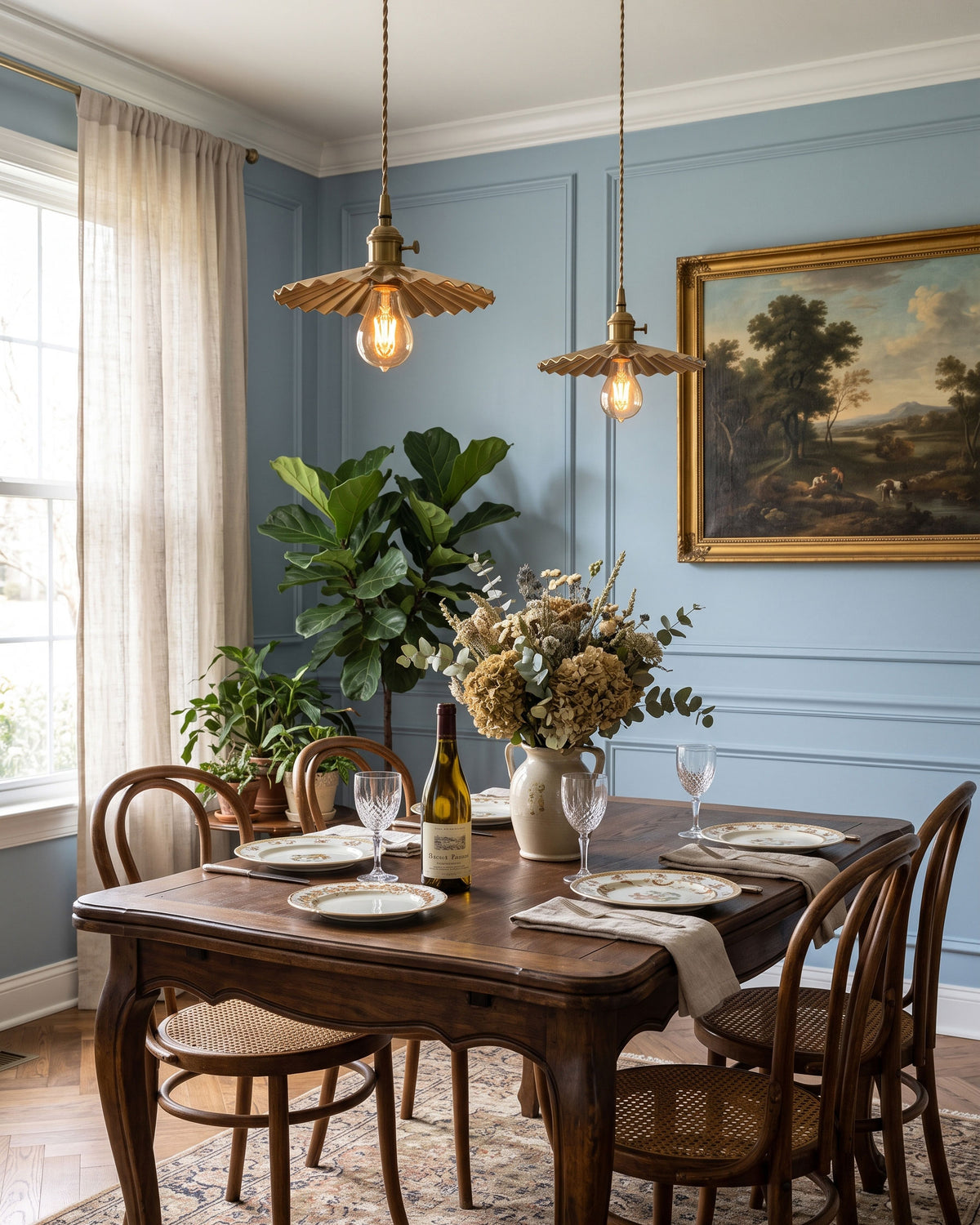 Elvira Ruffled Pendant Lamp