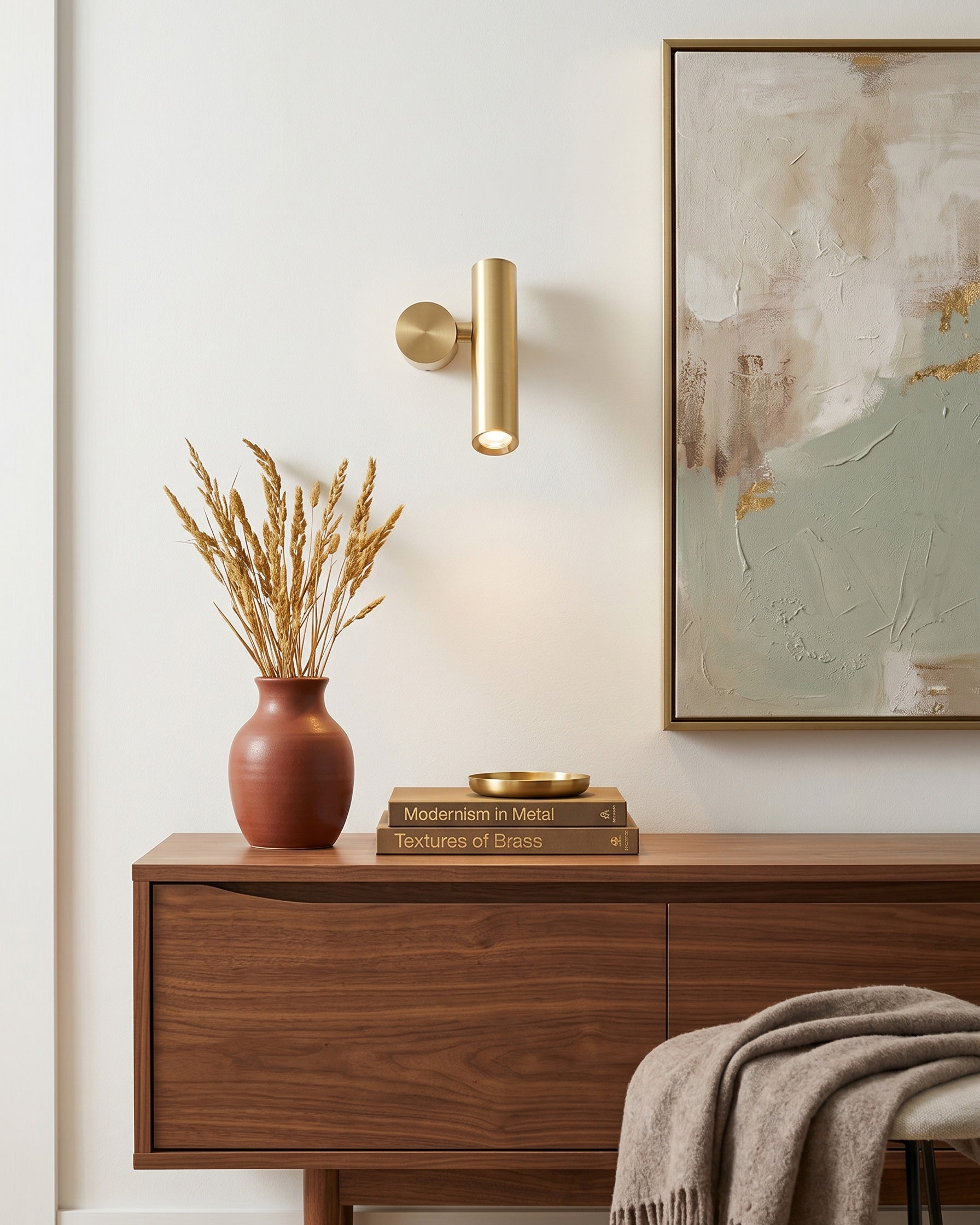 Evander Minimalist Wall Sconce