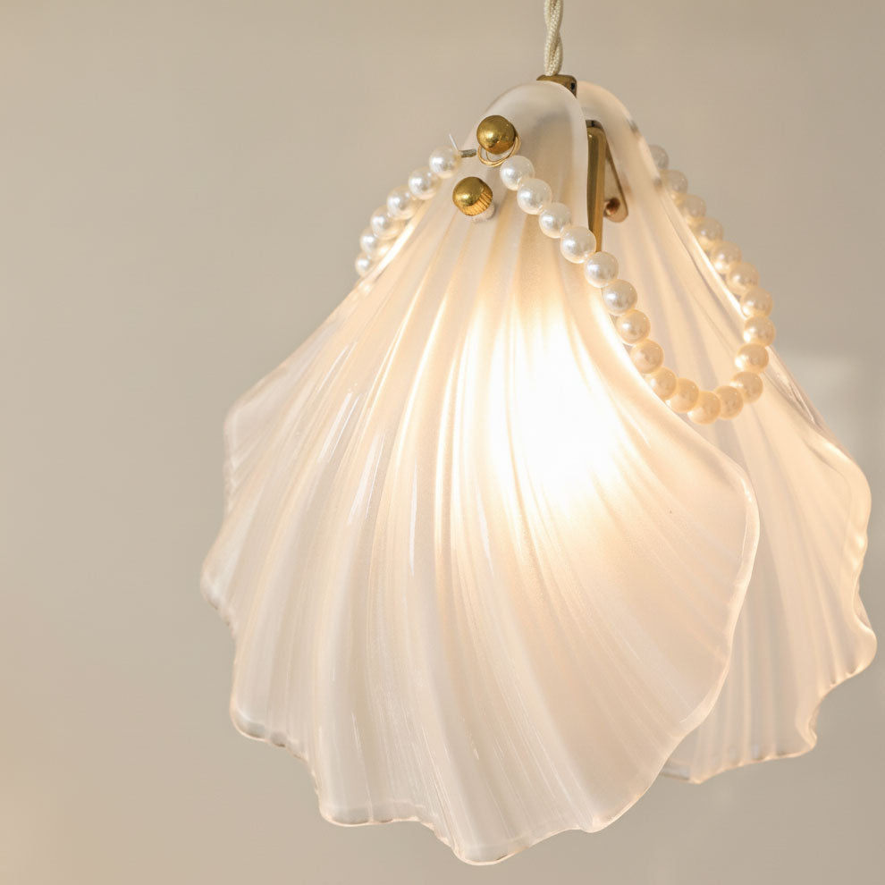 Faye Ribbed Shell Pendant Light