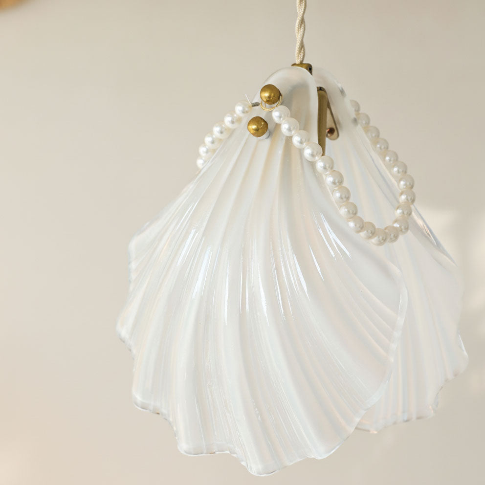 Faye Ribbed Shell Pendant Light