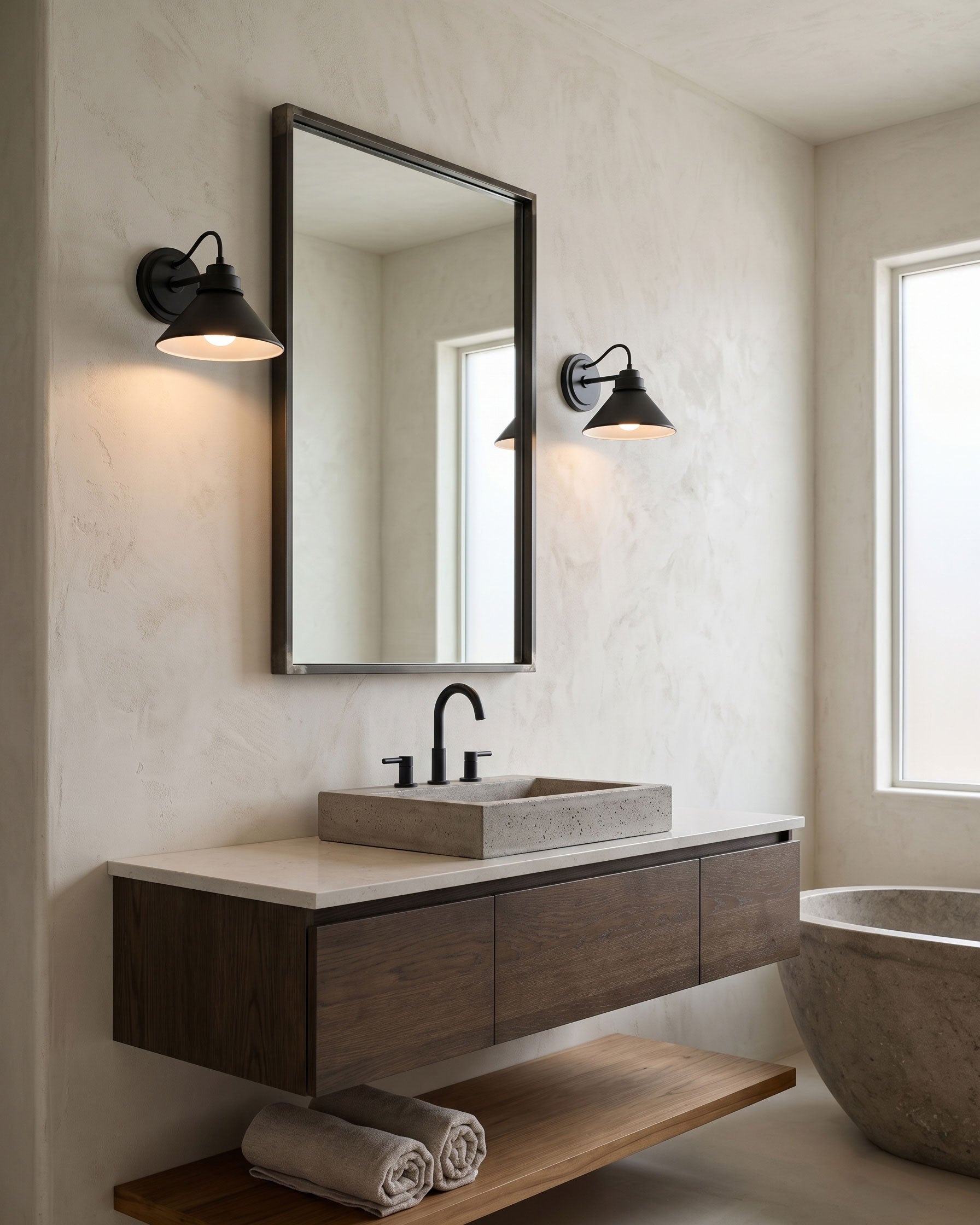 Hoyt Wall Sconce