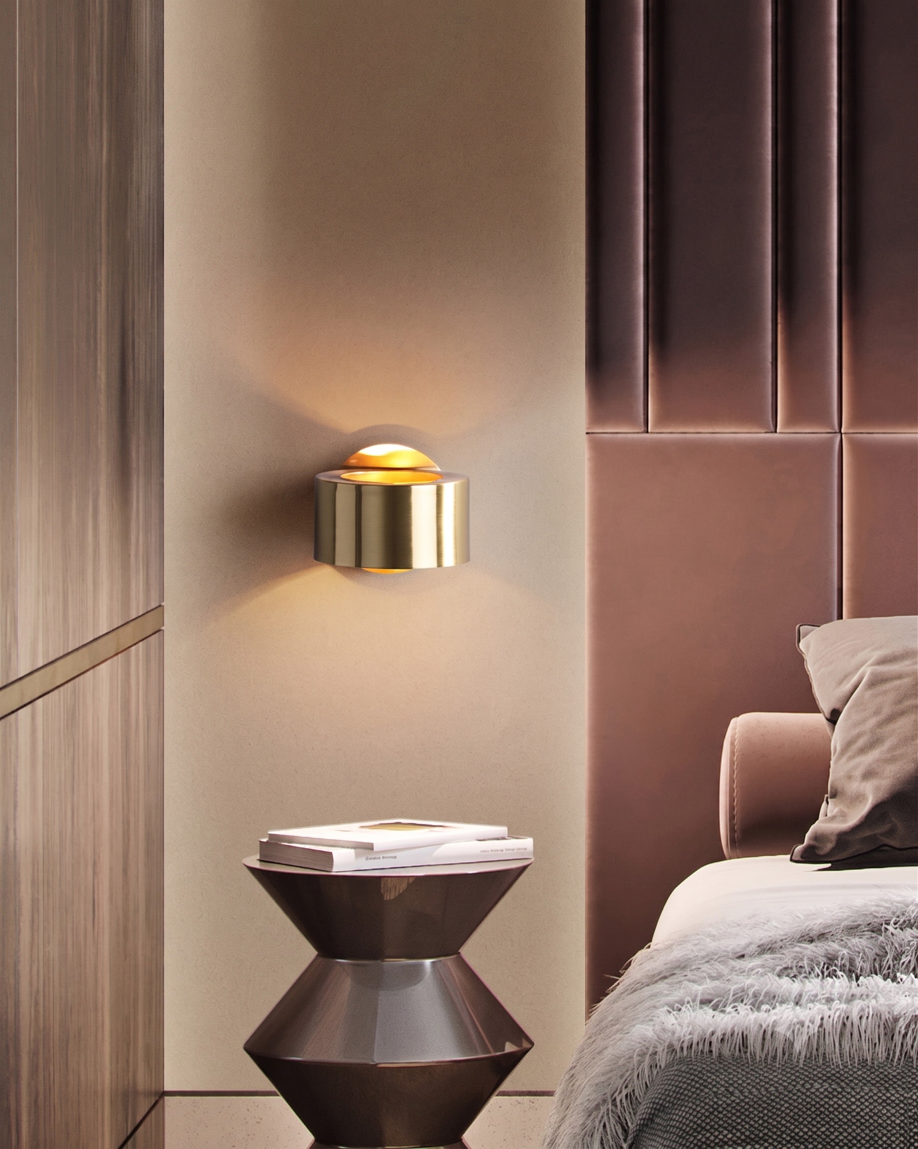 Kael Curved Wall Sconce