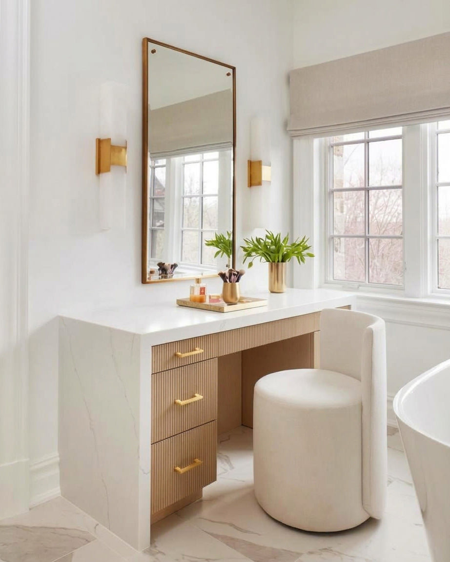 مصباح Kensington Alabaster الجداري