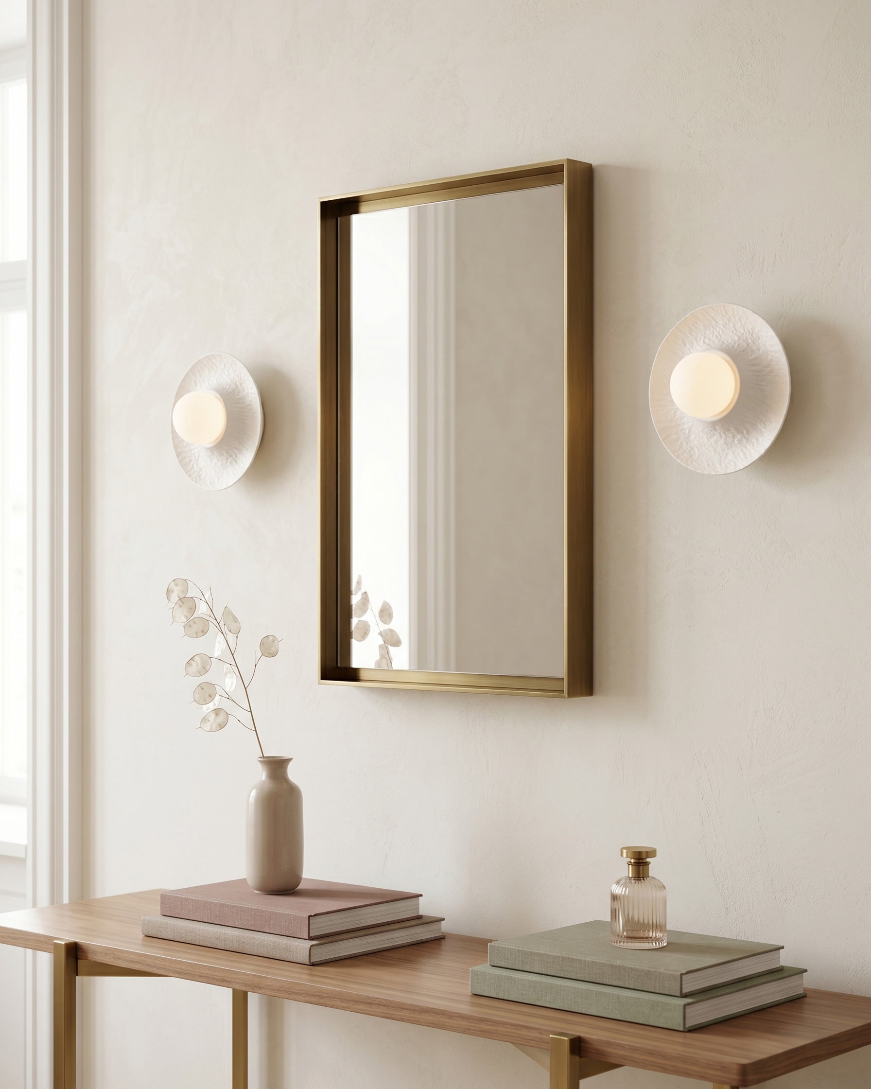 Maeve Resin Wall Sconce