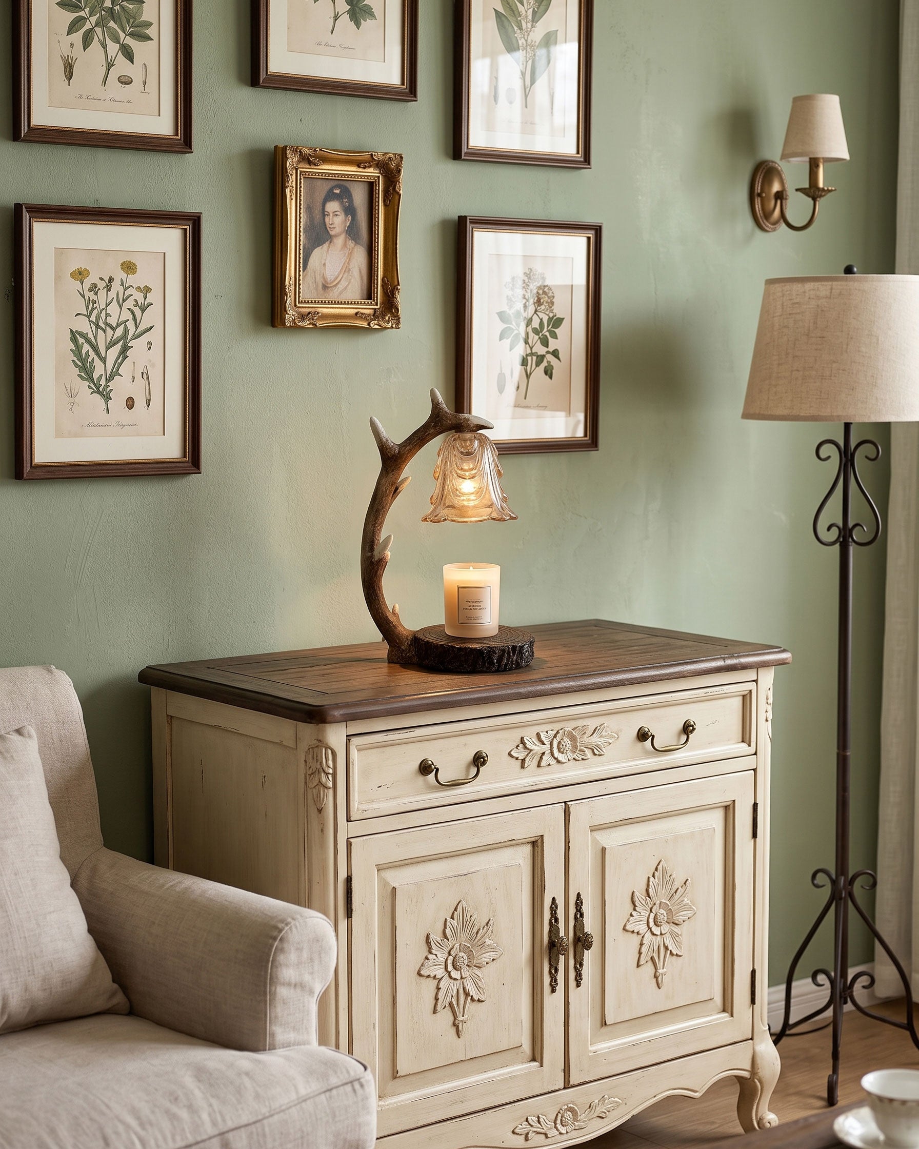 Meritt Floral Wax Table Lamp