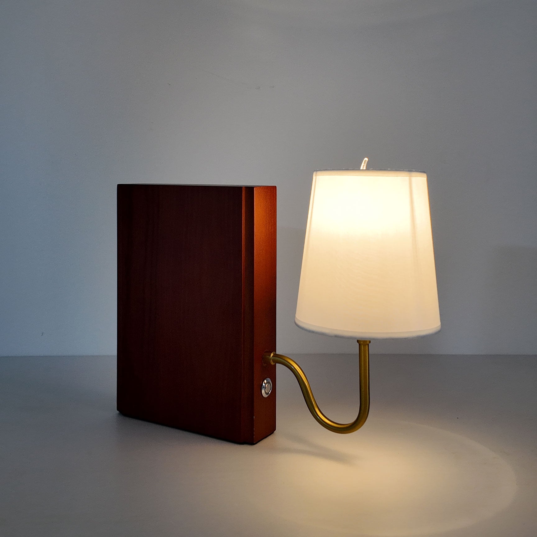 Niall Solid Wood Table Lamp