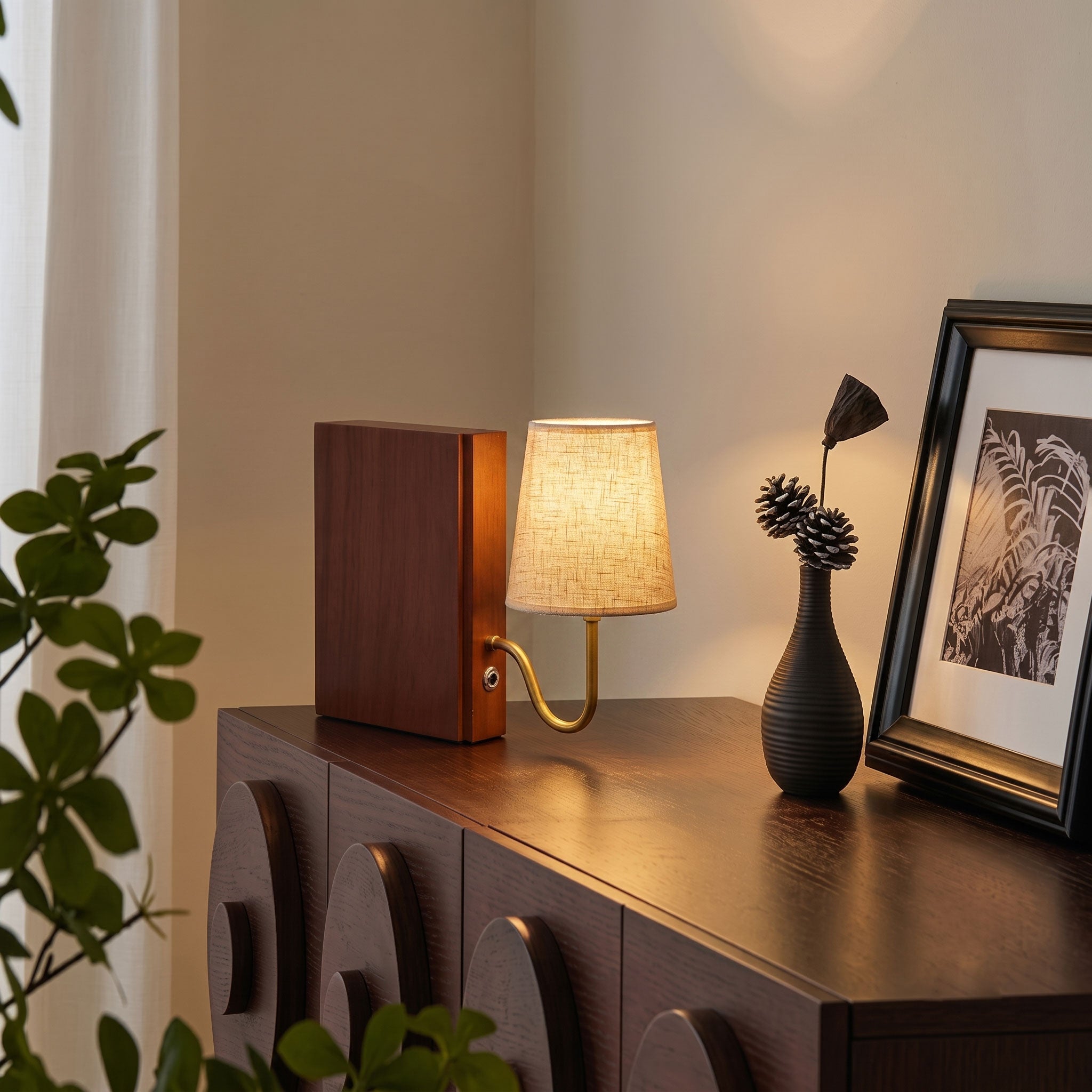 Niall Solid Wood Table Lamp