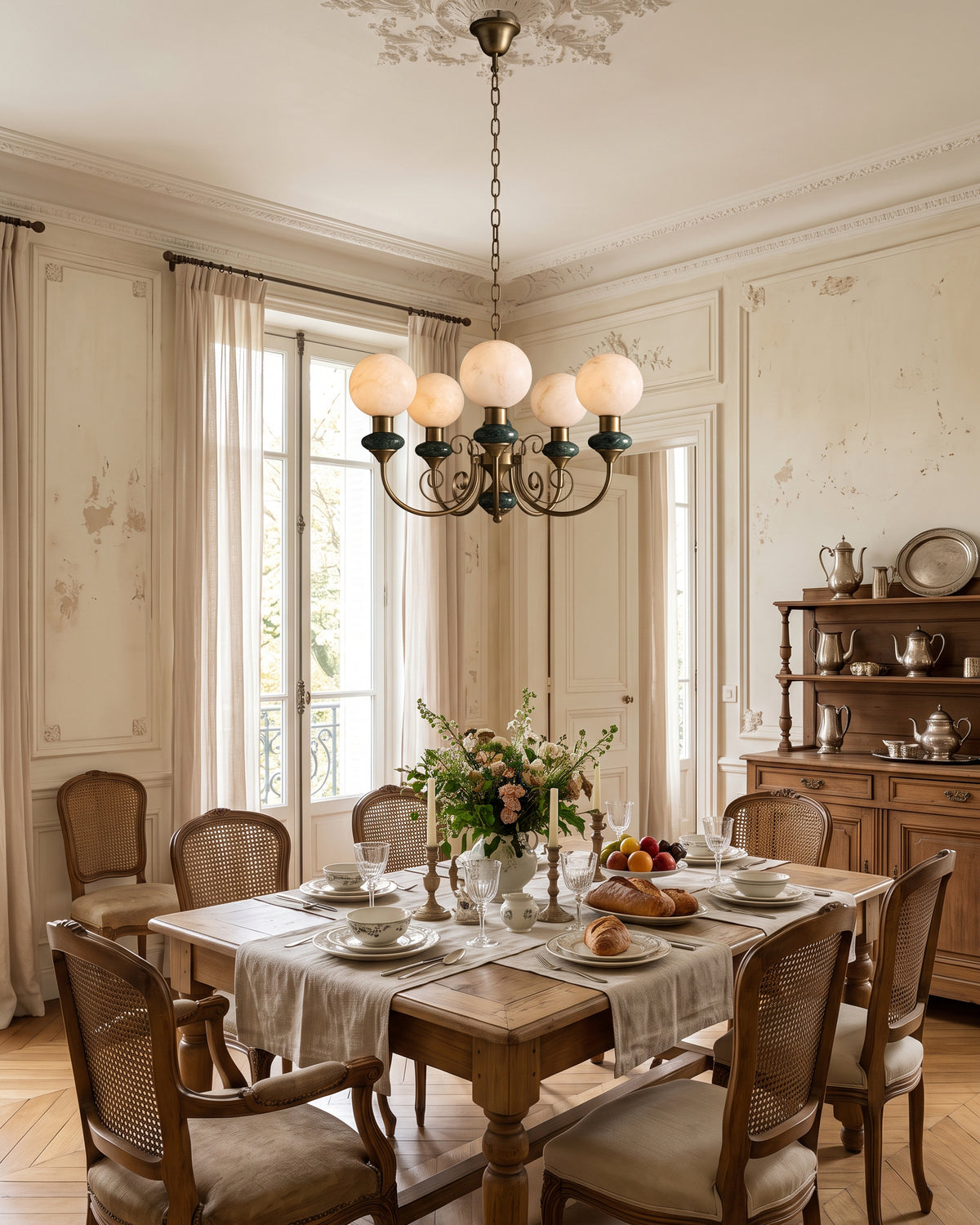 Lampadario Octavius in Alabastro e Sfere