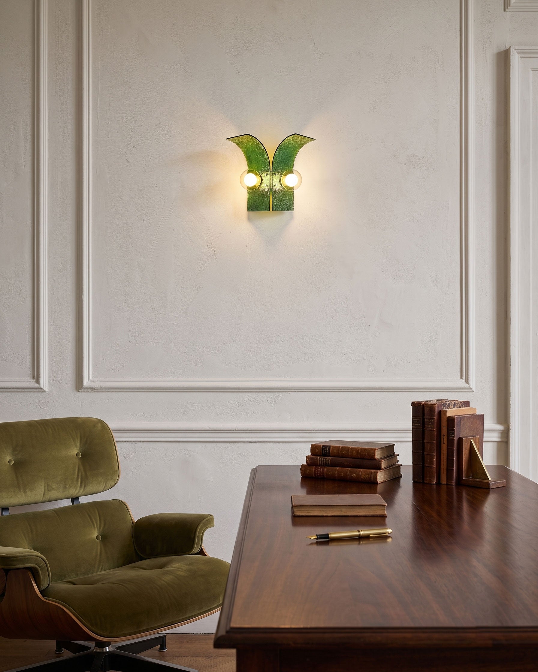 Palm Wall Lamp