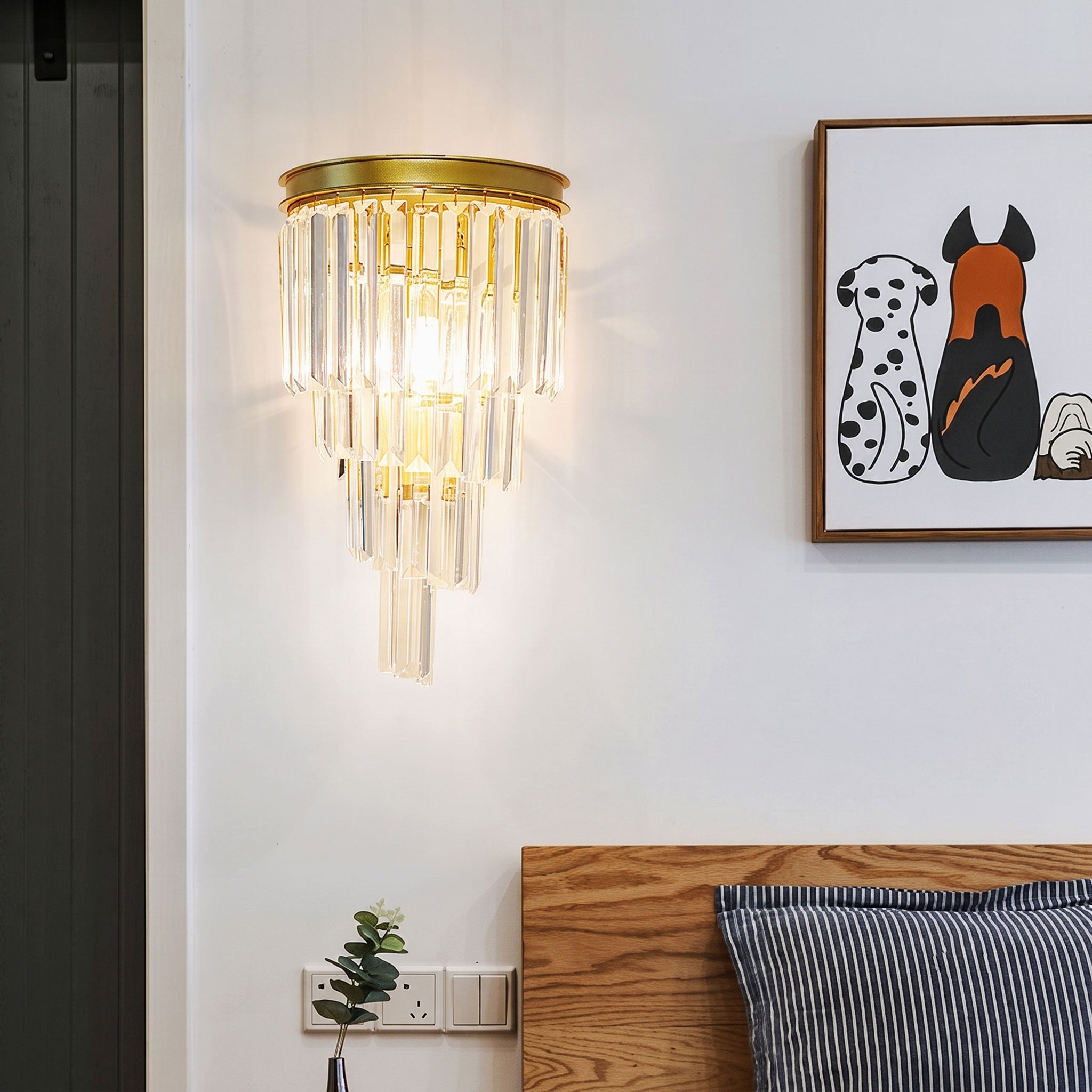 Romy Deco Wall Sconce
