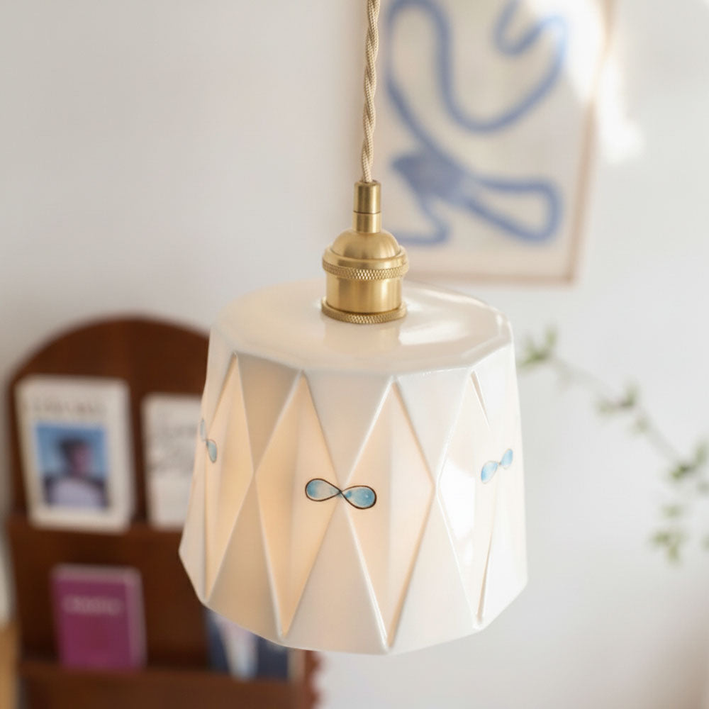 Saskia Textured Pendant Light