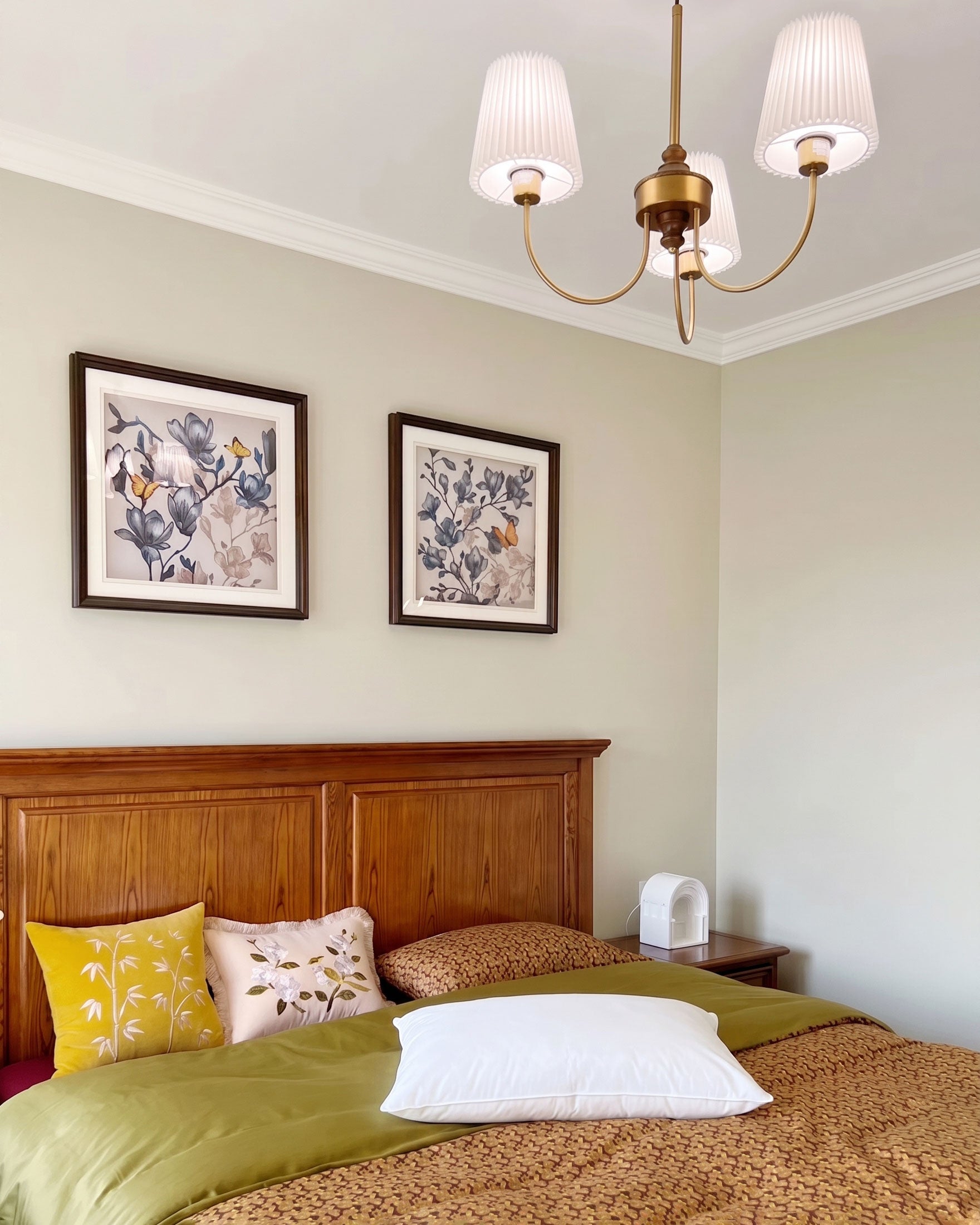 Sylvie Transitional Chandelier