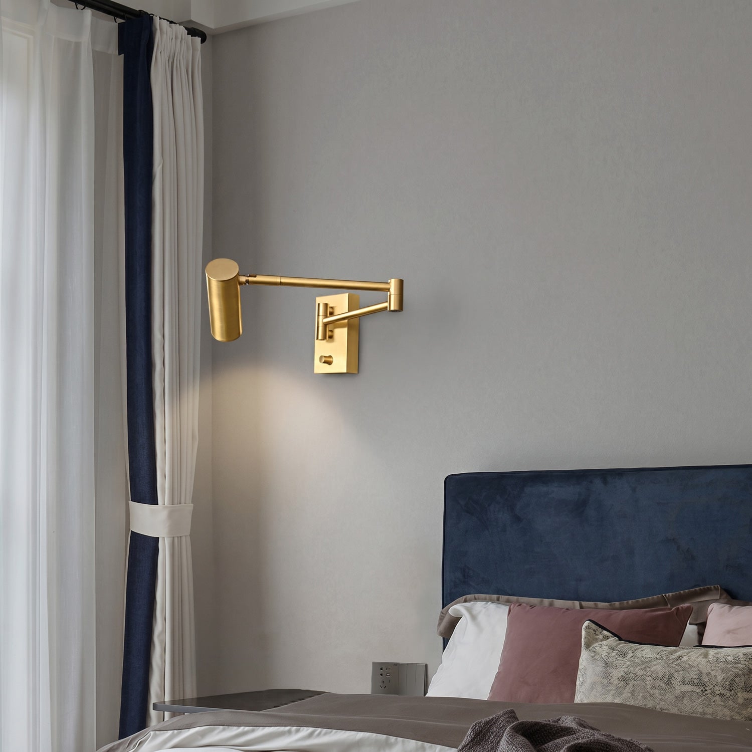 Thaddeus Adjustable Wall Sconce