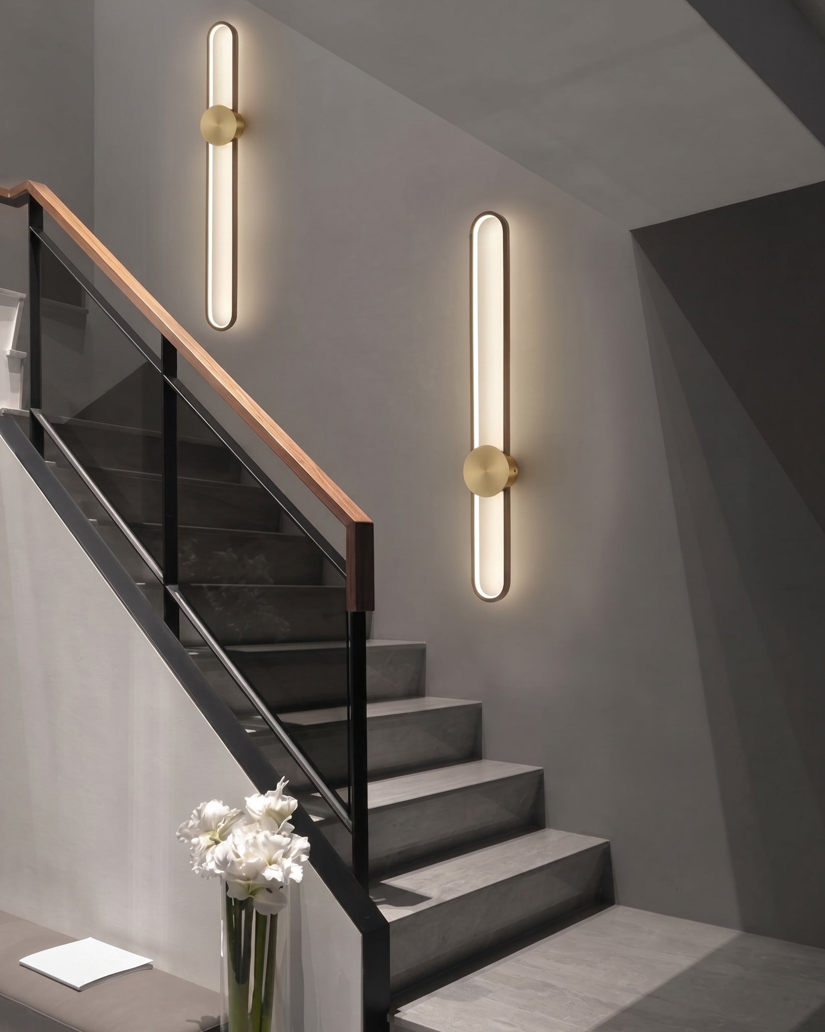 Thayer Linear Wall Sconce
