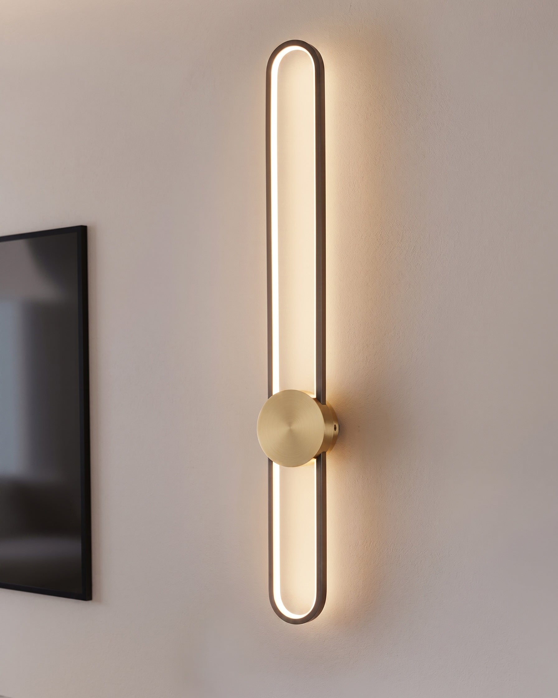 Thayer Linear Wall Sconce