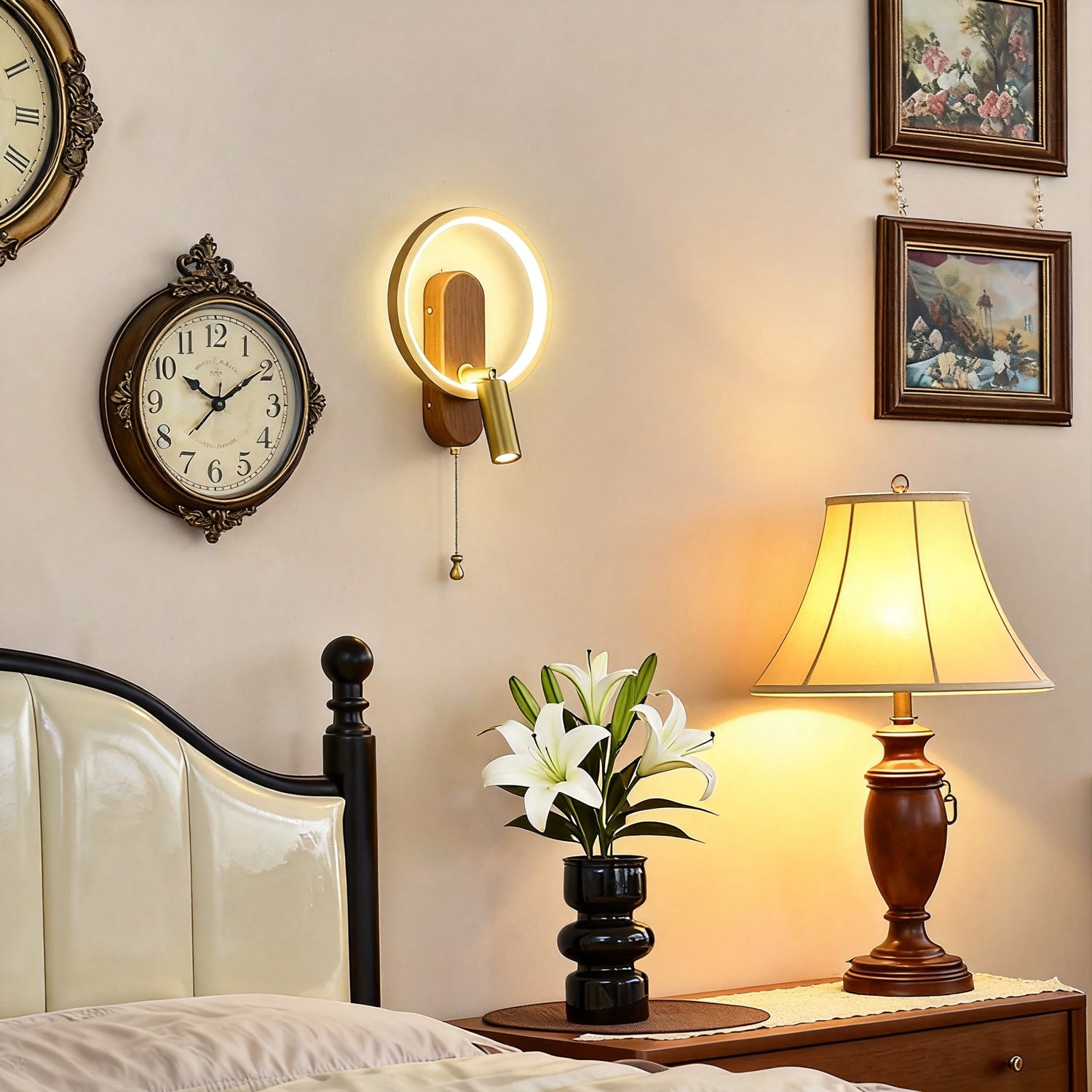 Thilo Halo Wall Sconce