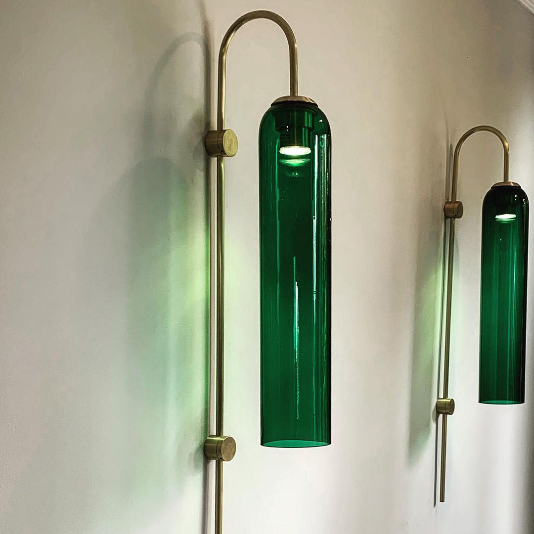 مصباح الجدار الزجاجي ذو الأنبوب الطويل