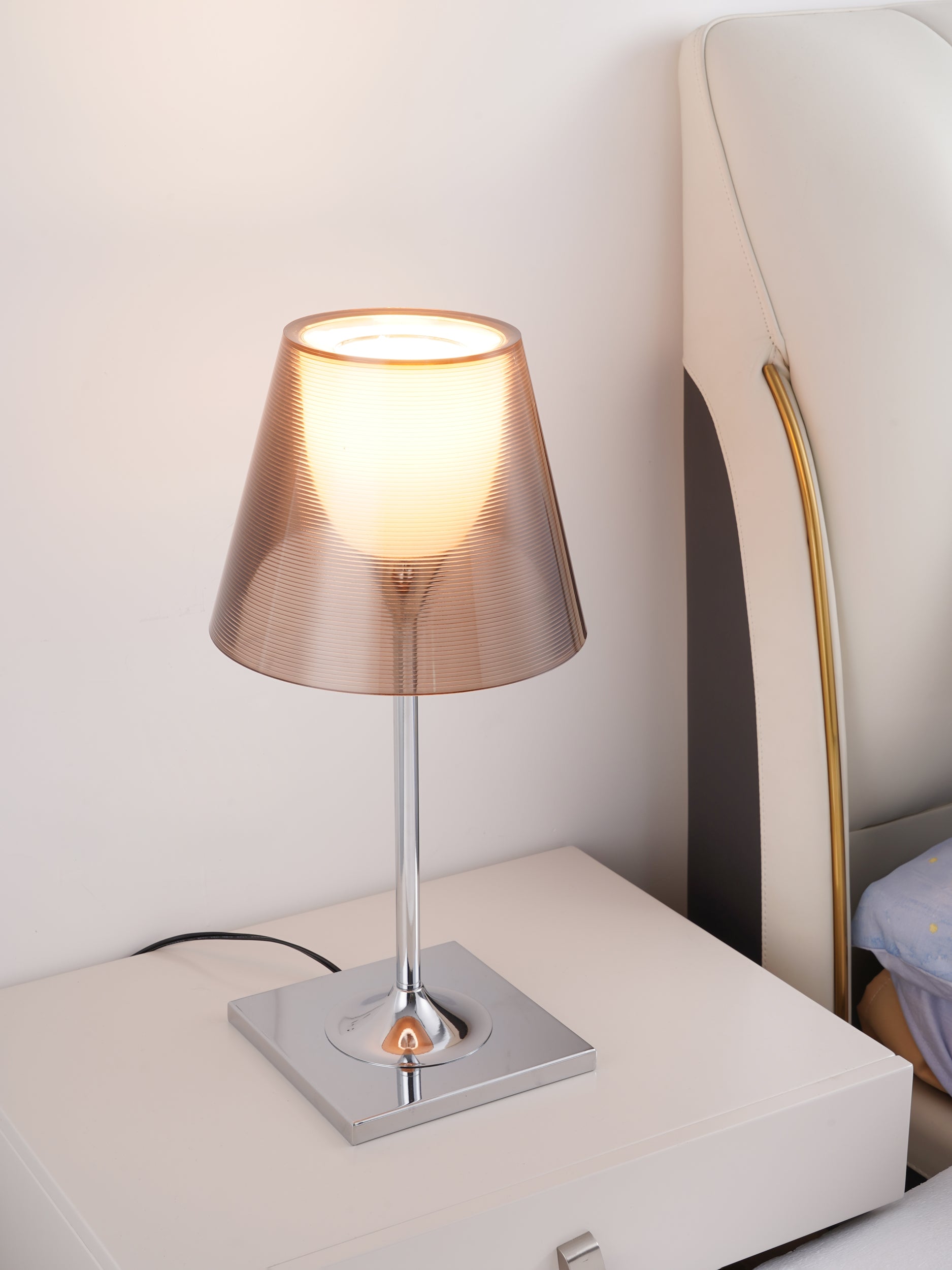Lámpara de mesa Ktribe