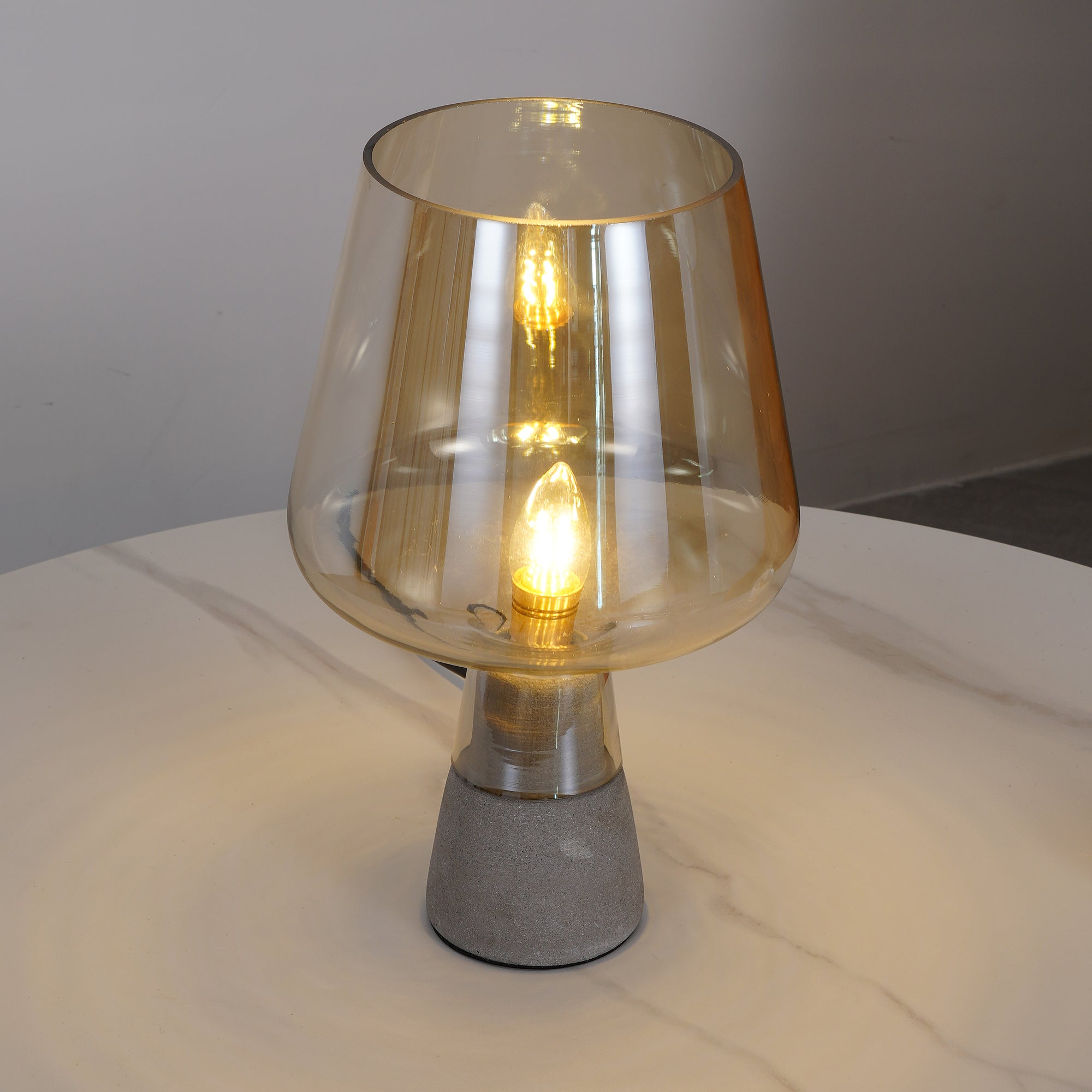 Lámpara de mesa Leimu