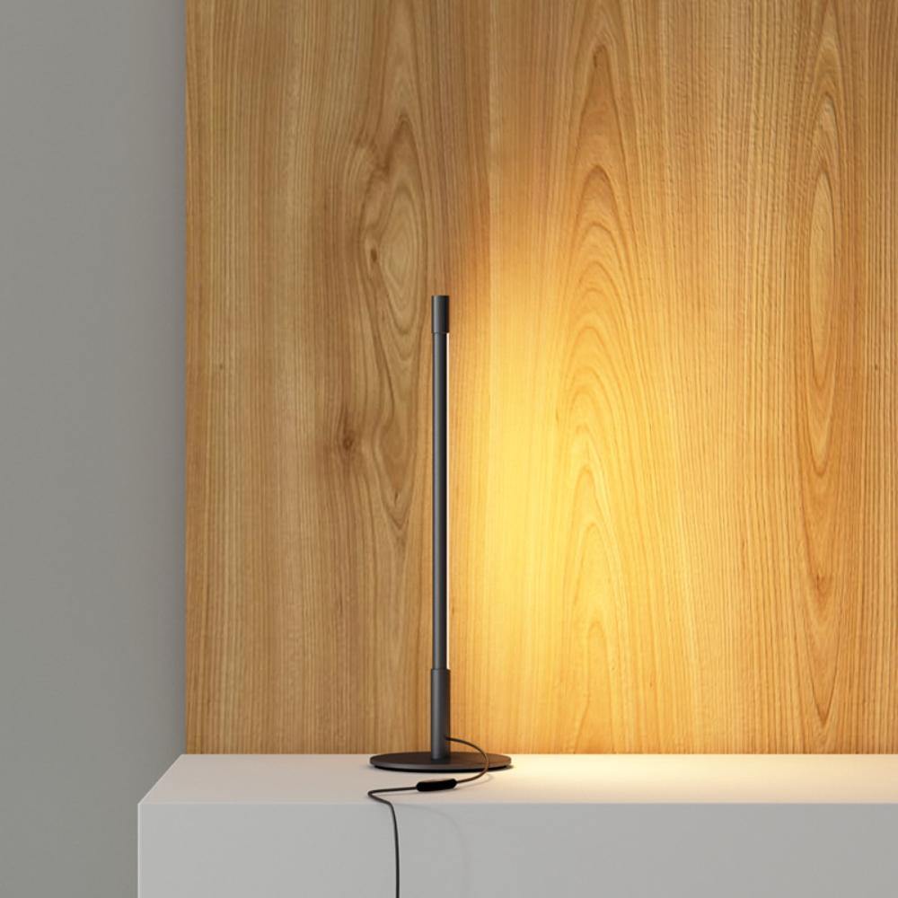 Linear LED Floor/Table lamp - Vakkerlighting