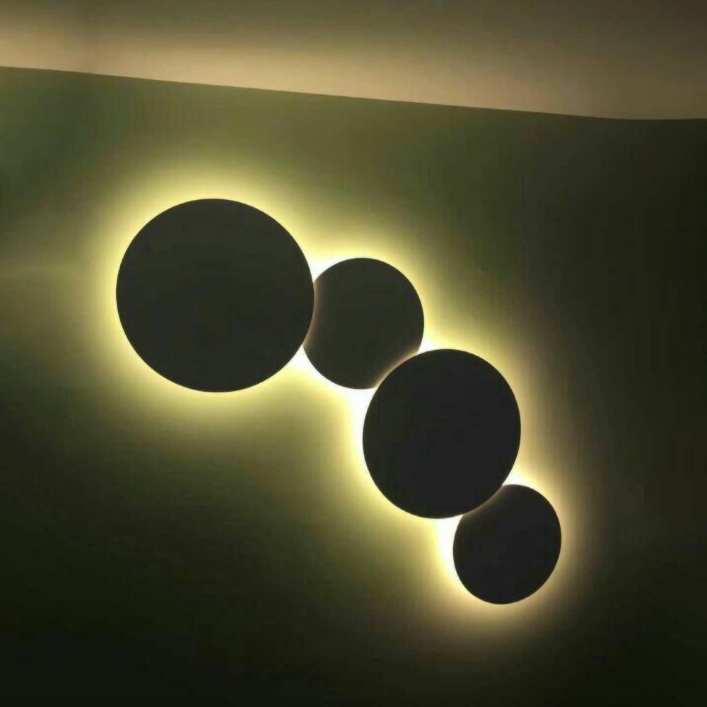 PUCK WALL ART | Fluorescent wall light