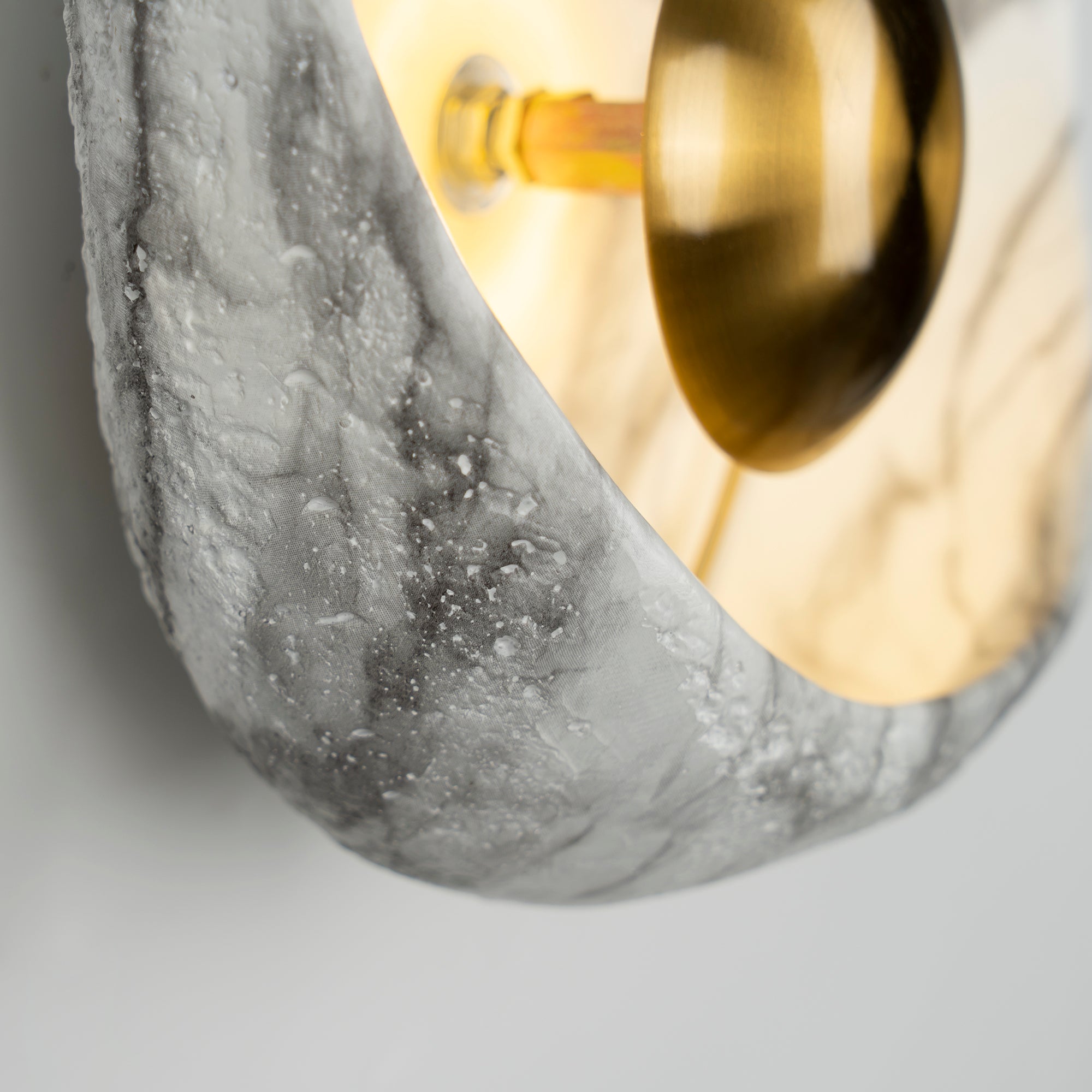 Pearl Wall Lamp