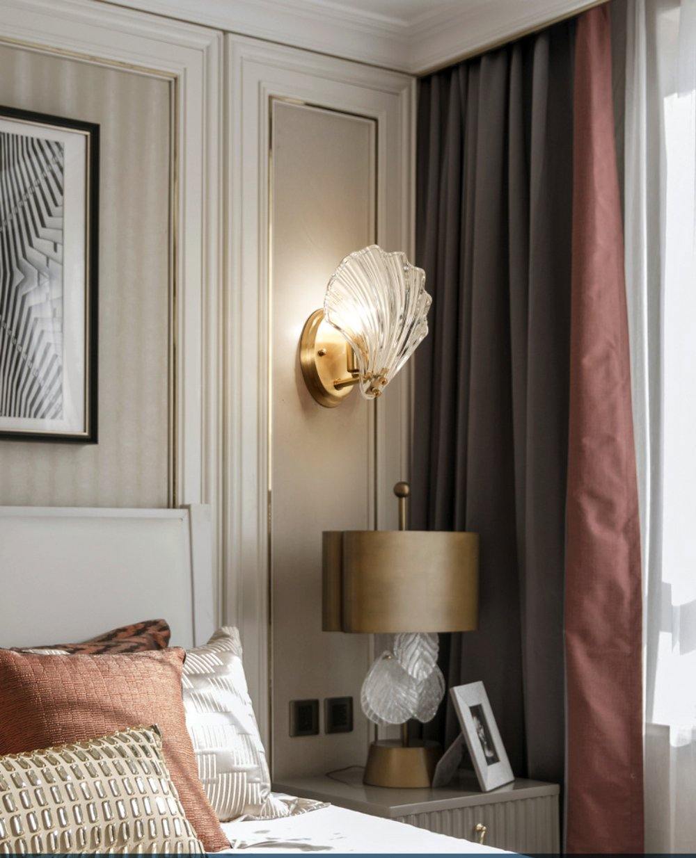 Shell Wall Light