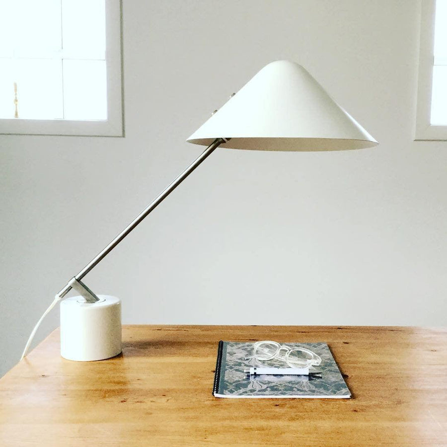 Small Hat Table Lamp – detail 3