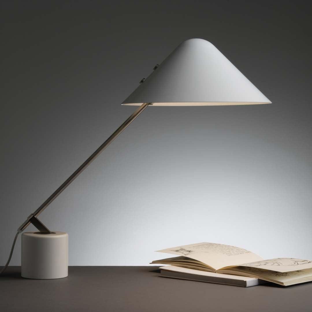 Small Hat Table Lamp – detail 7