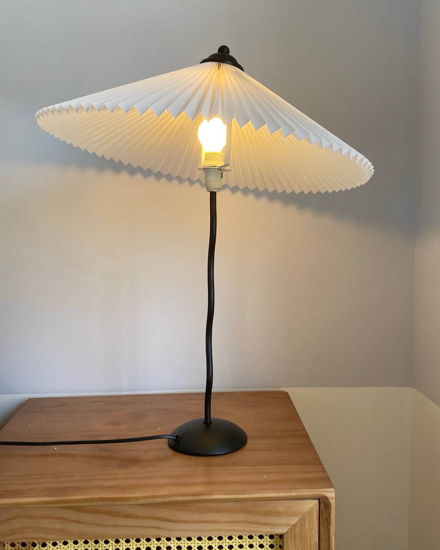 Waves Table Lamp