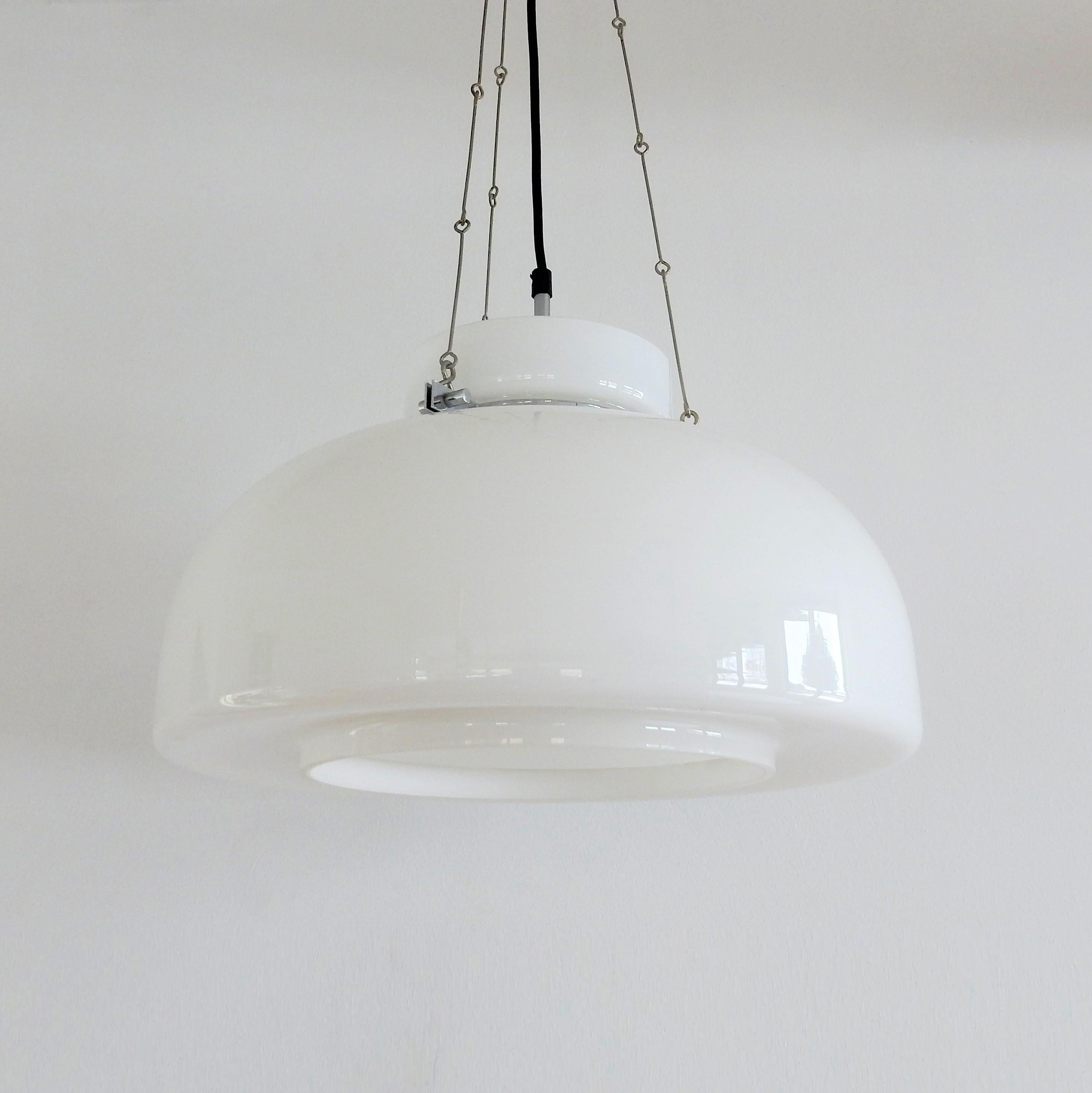 White Glass Pendant Lamp
